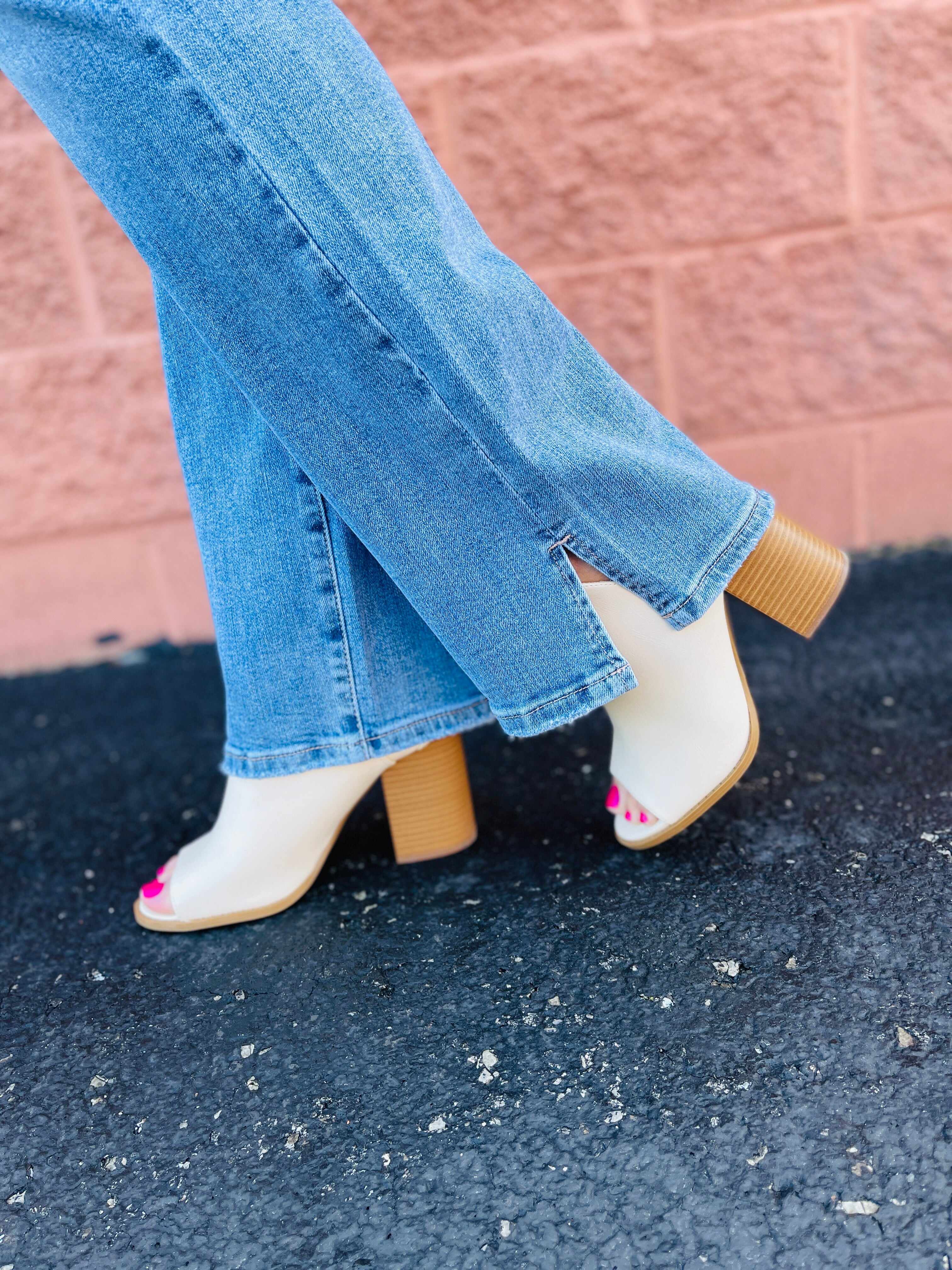 PLUS/REG Oh, SLIT! Bootcut Jeans