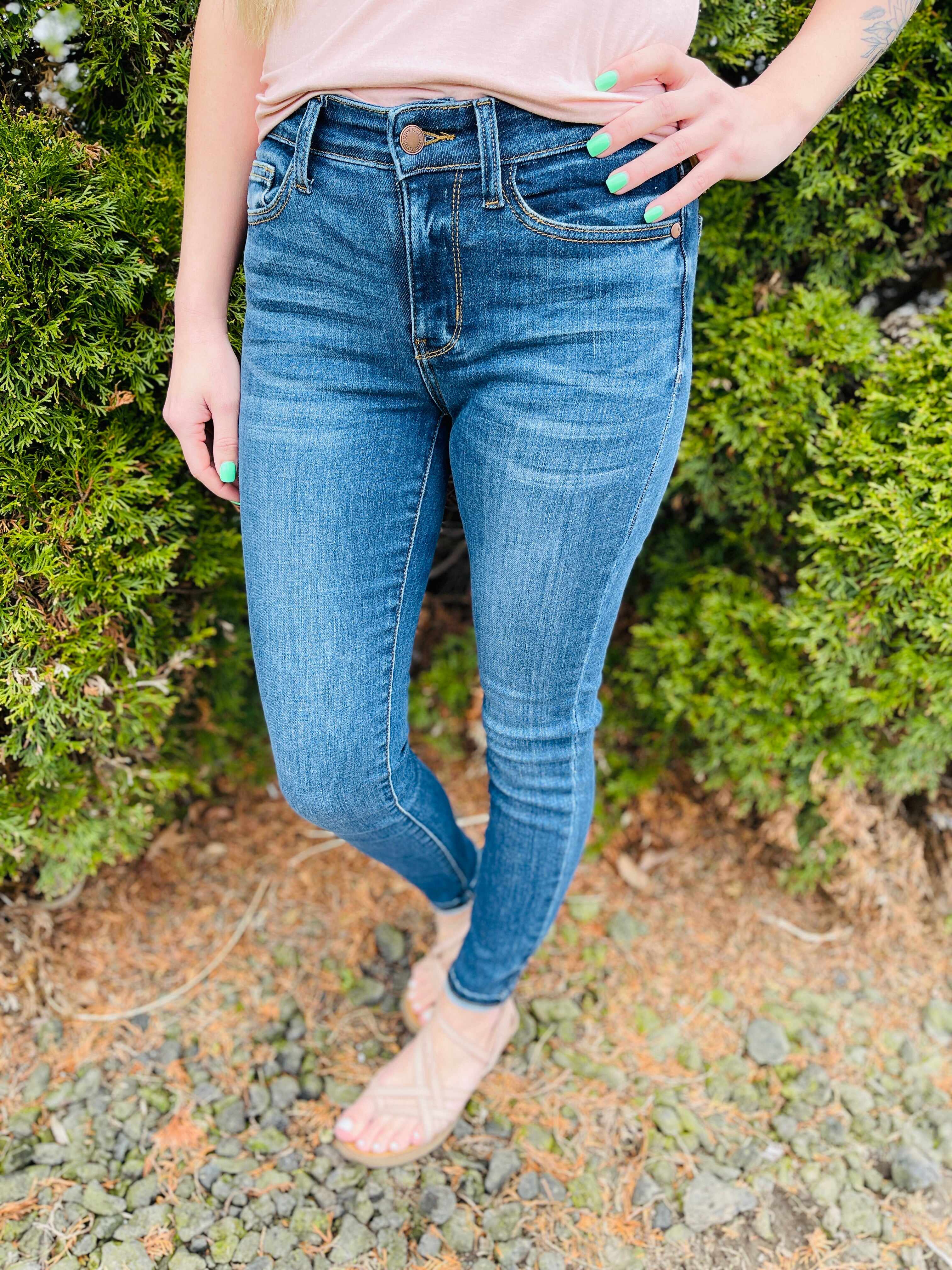 FOURTH! RESTOCK! Plus/Reg All Day Everyday Midrise Nondistressed Skinny Jeans