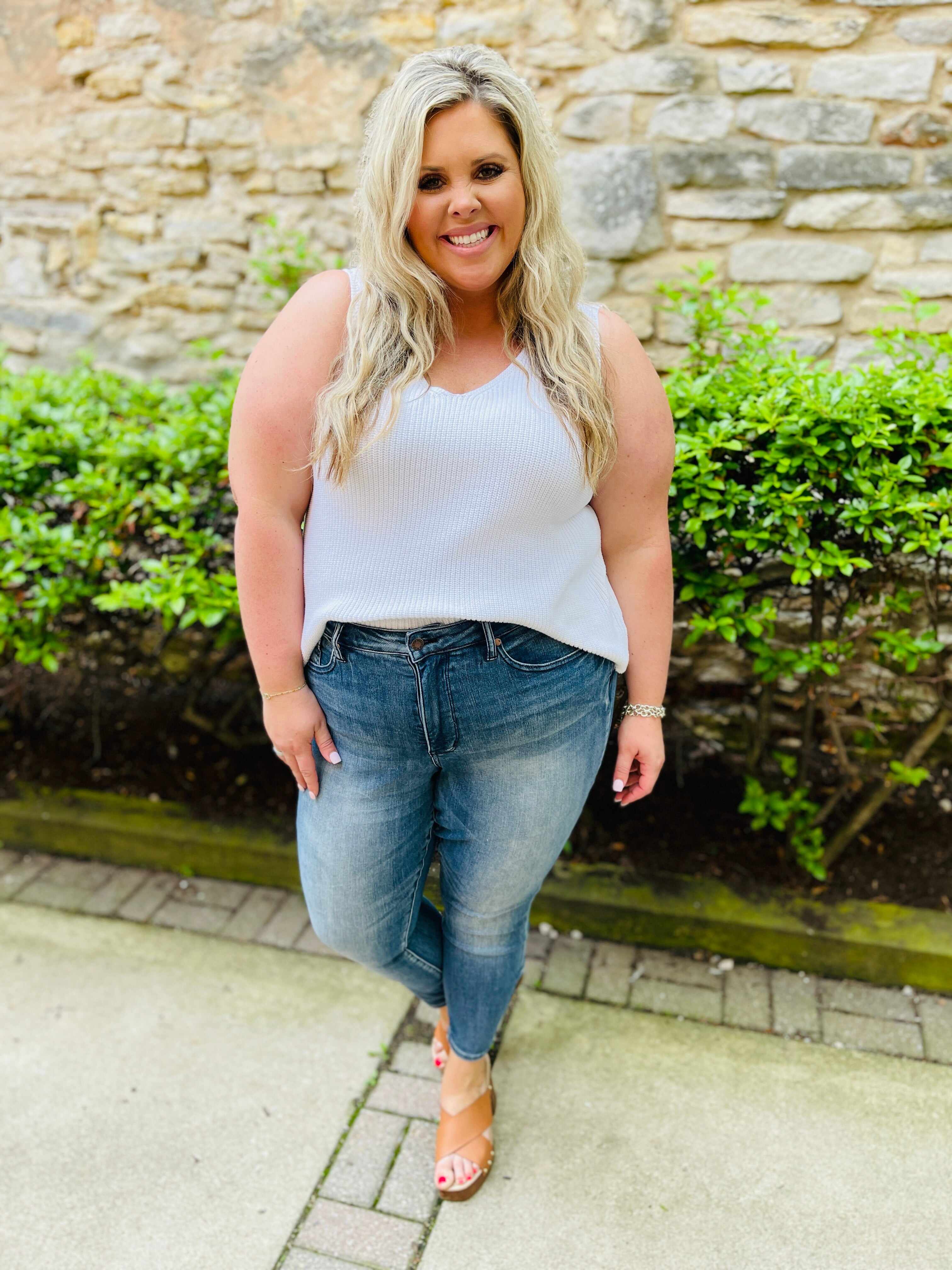 Tummy Control Skinny Jeans in Reg/Curvy Total Infatuation Restock
