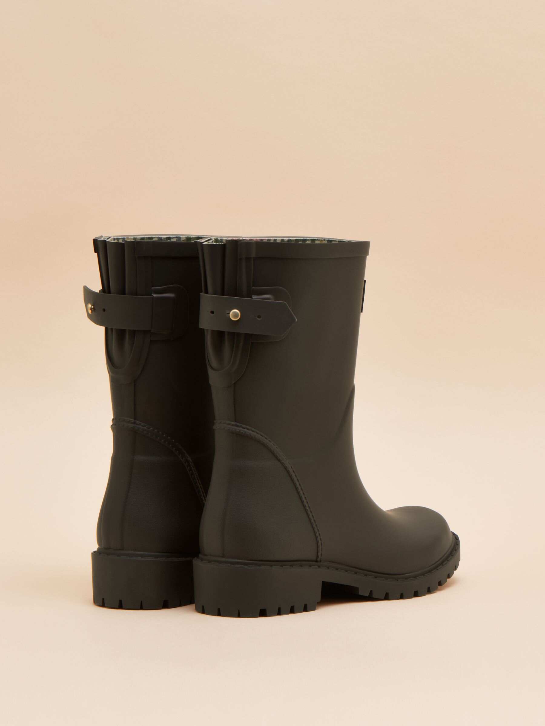 Wistow Brown Adjustable Mid Calf Wellies