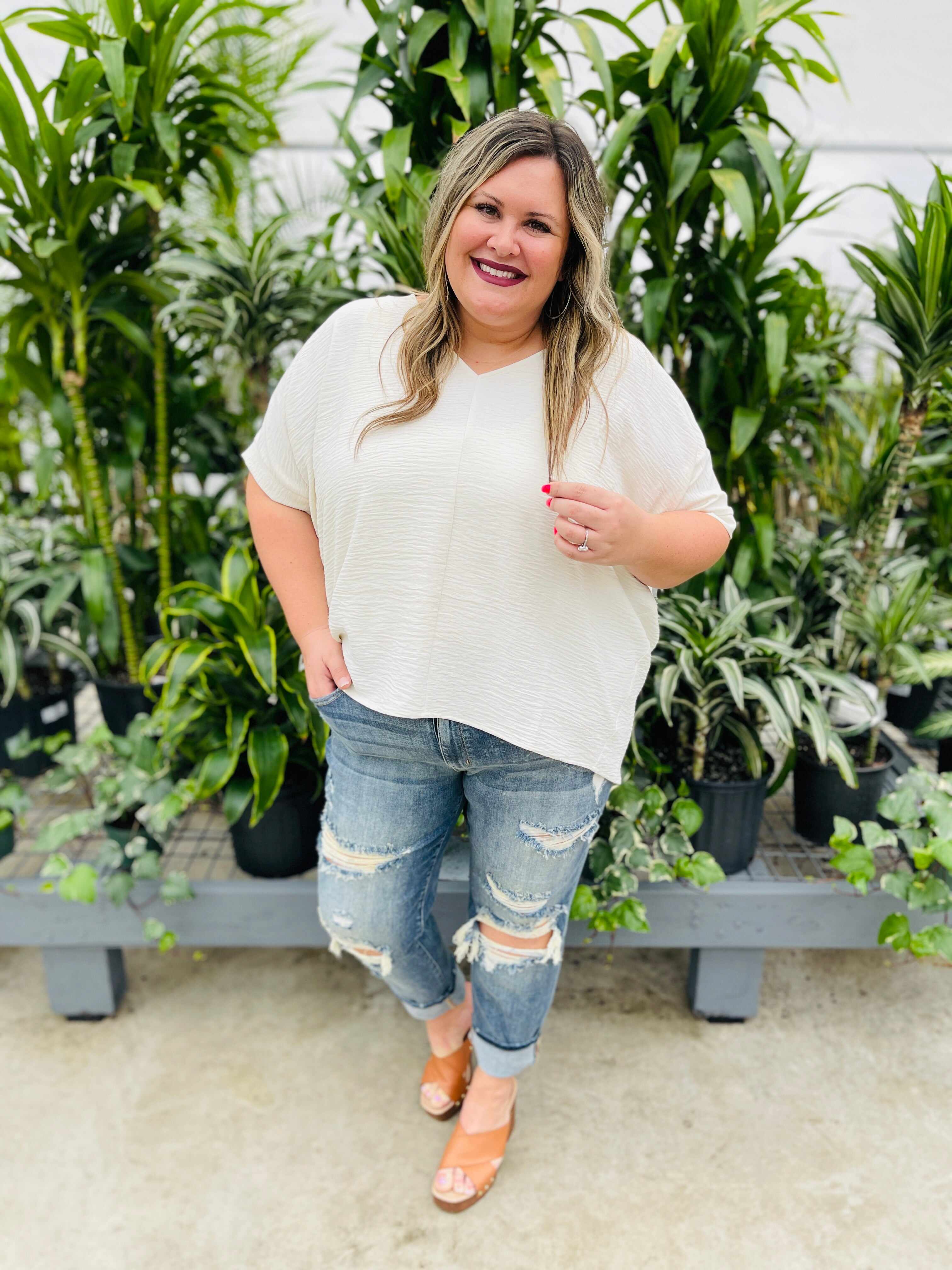 Restock! REG/CURVY Somewhere On a Bleach Mid Rise Boyfriend Jeans