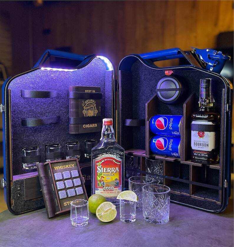 20 L Christmas or New Year Gift Jerry Can Mini Bar, With Bluetooth Speaker, Home Mini Bar, Handmade Bar, Gift For Him, Custom Fuel Bar