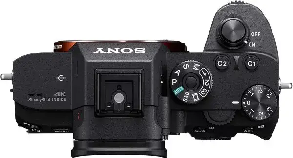 Sony a7R III Mirrorless Camera: 42.4MP Full Frame High Resolution Interchangeable Lens Digital Camera with Front End LSI Image Processor, 4K HDR Video and 3