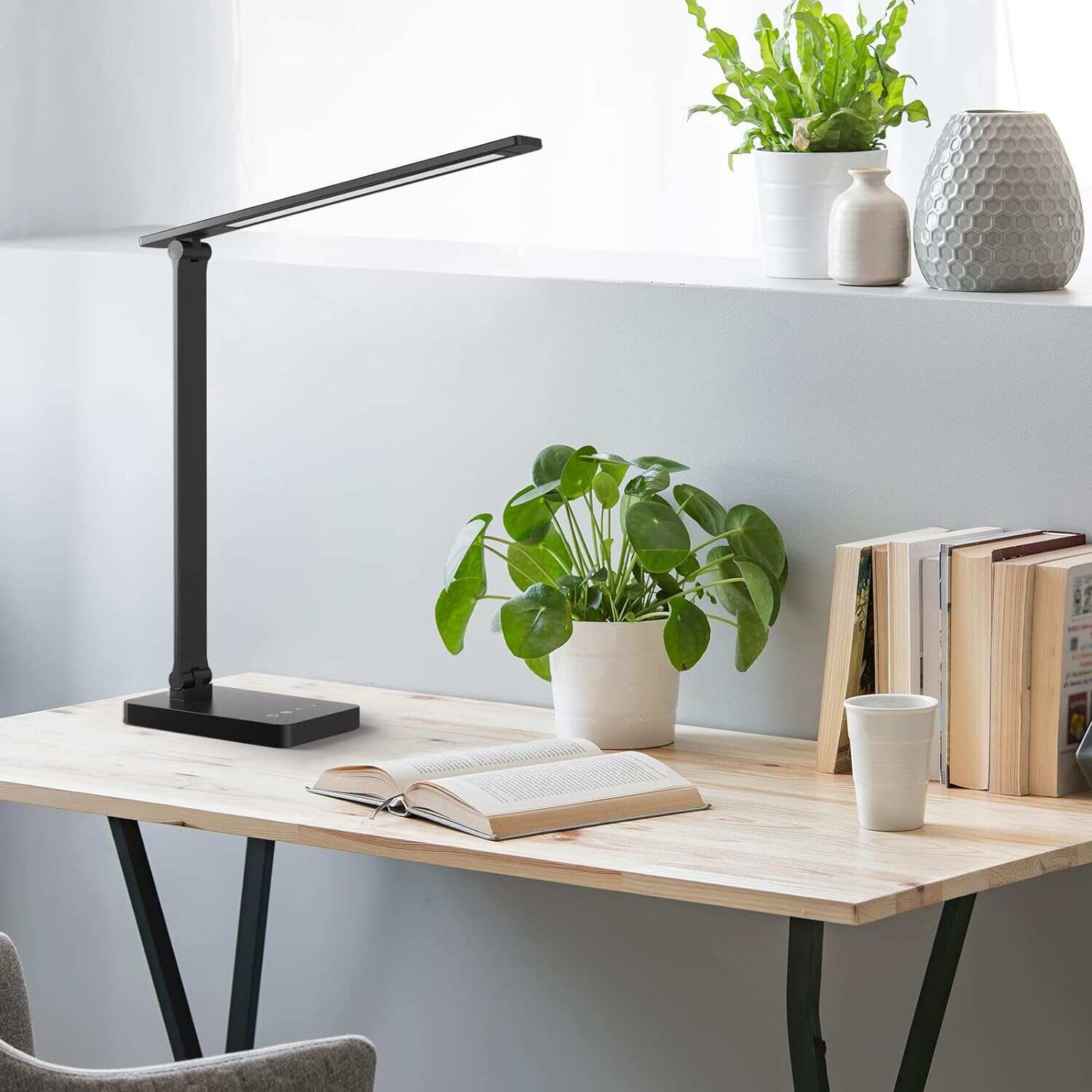 Lepro LED Desk Lamp for Home Office, 9.5W 750LM Metal Touch Control Desk Light, 5 Color Modes 5 Brightness Level, Eye Caring Task Lamp For Reading, Sewing, Crafts, School Supplies, Puzzle Light, Black