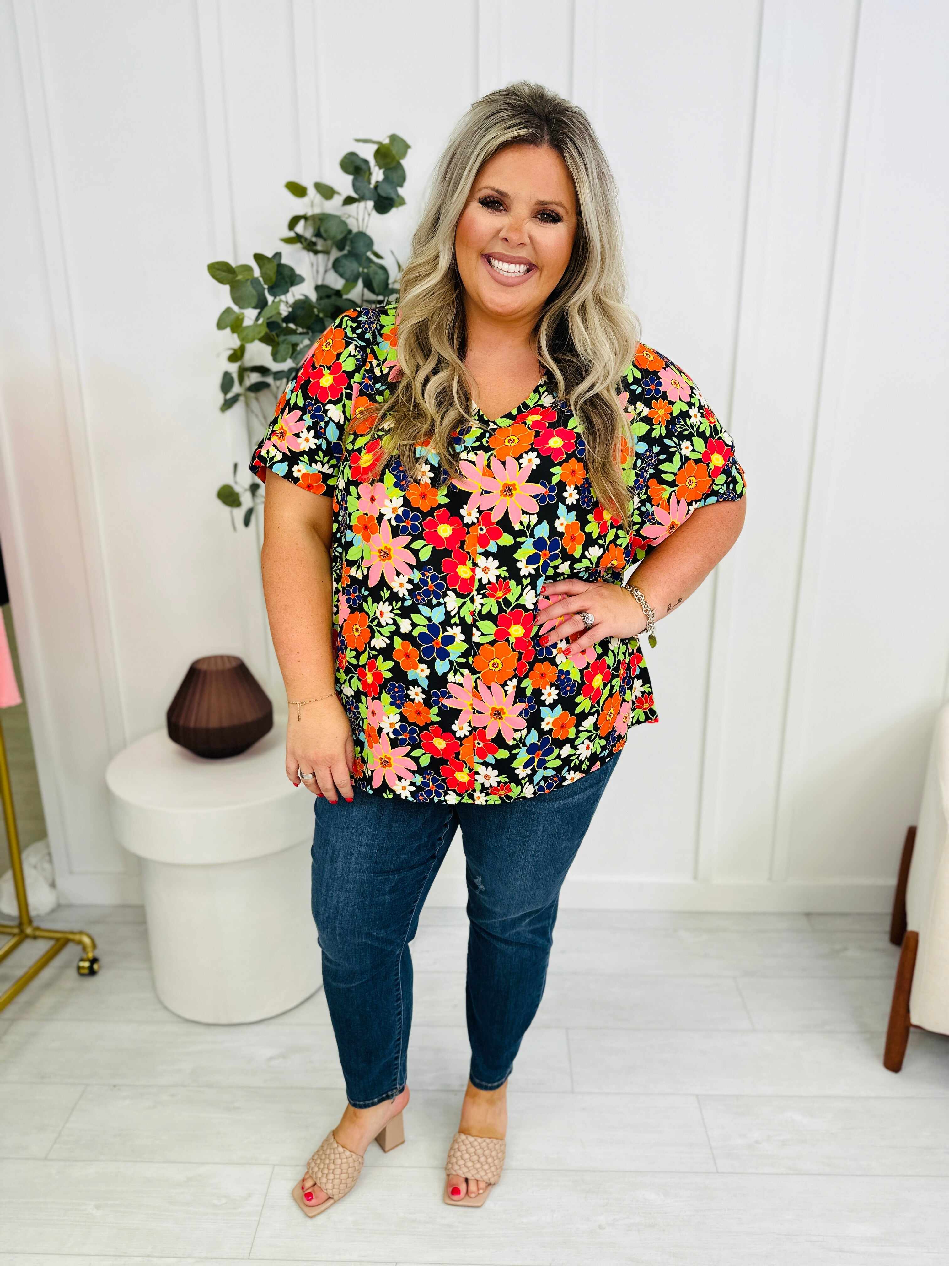 REG/CURVY Catch My Breath Top
