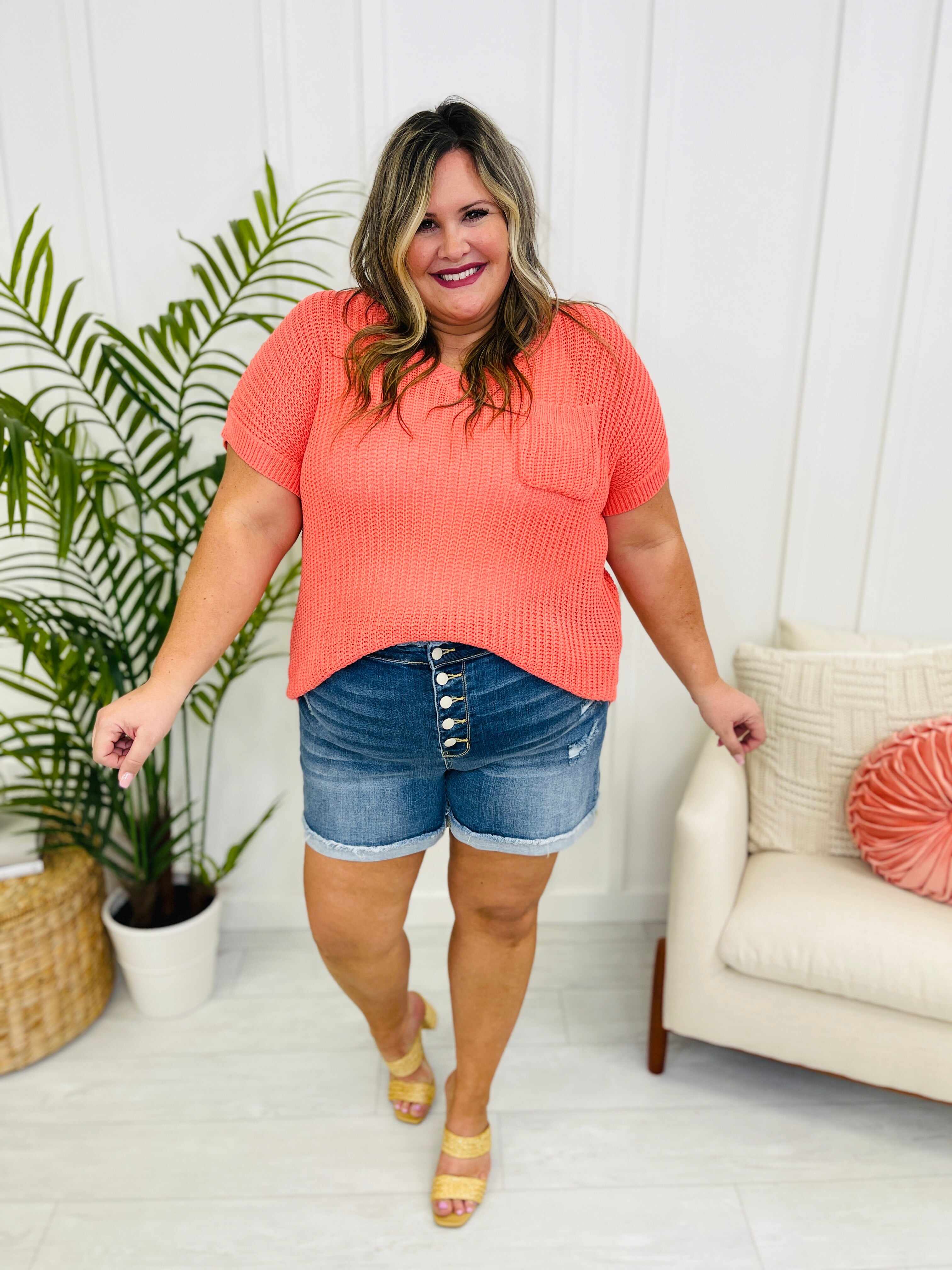 REG/CURVY Fray It Right Shorts