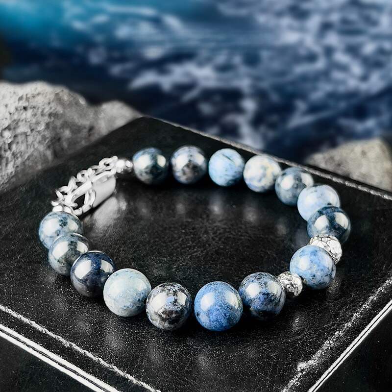 The Chain of Nereus