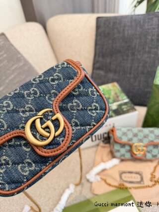 Gucci GG Marmont series mini chain bag