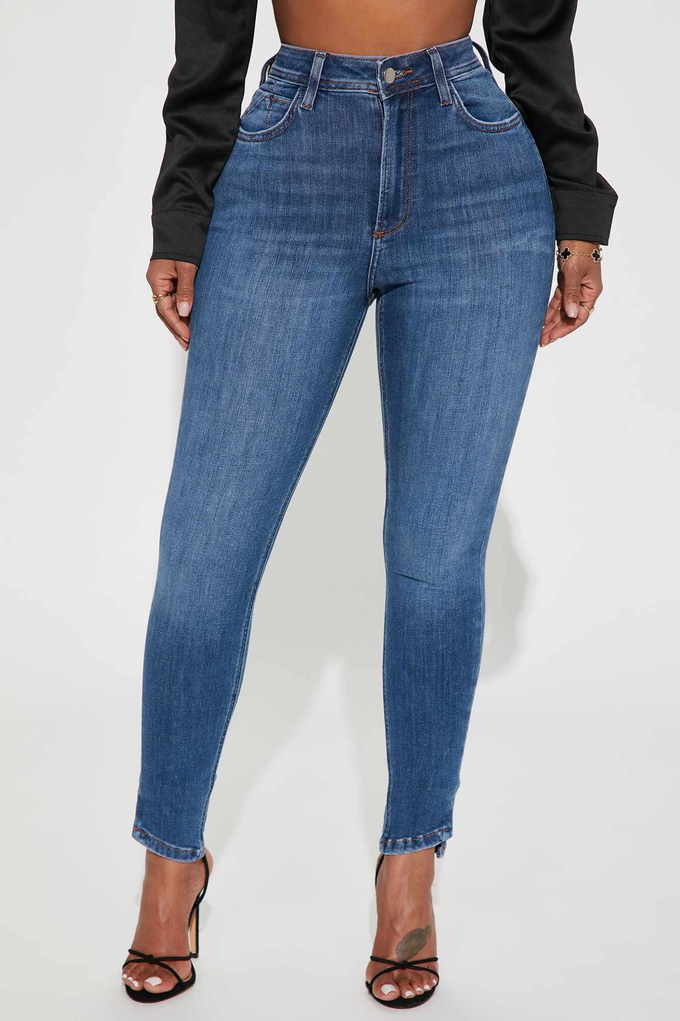 Deluxe Super Stretch High Rise Skinny Jean - Medium Wash
