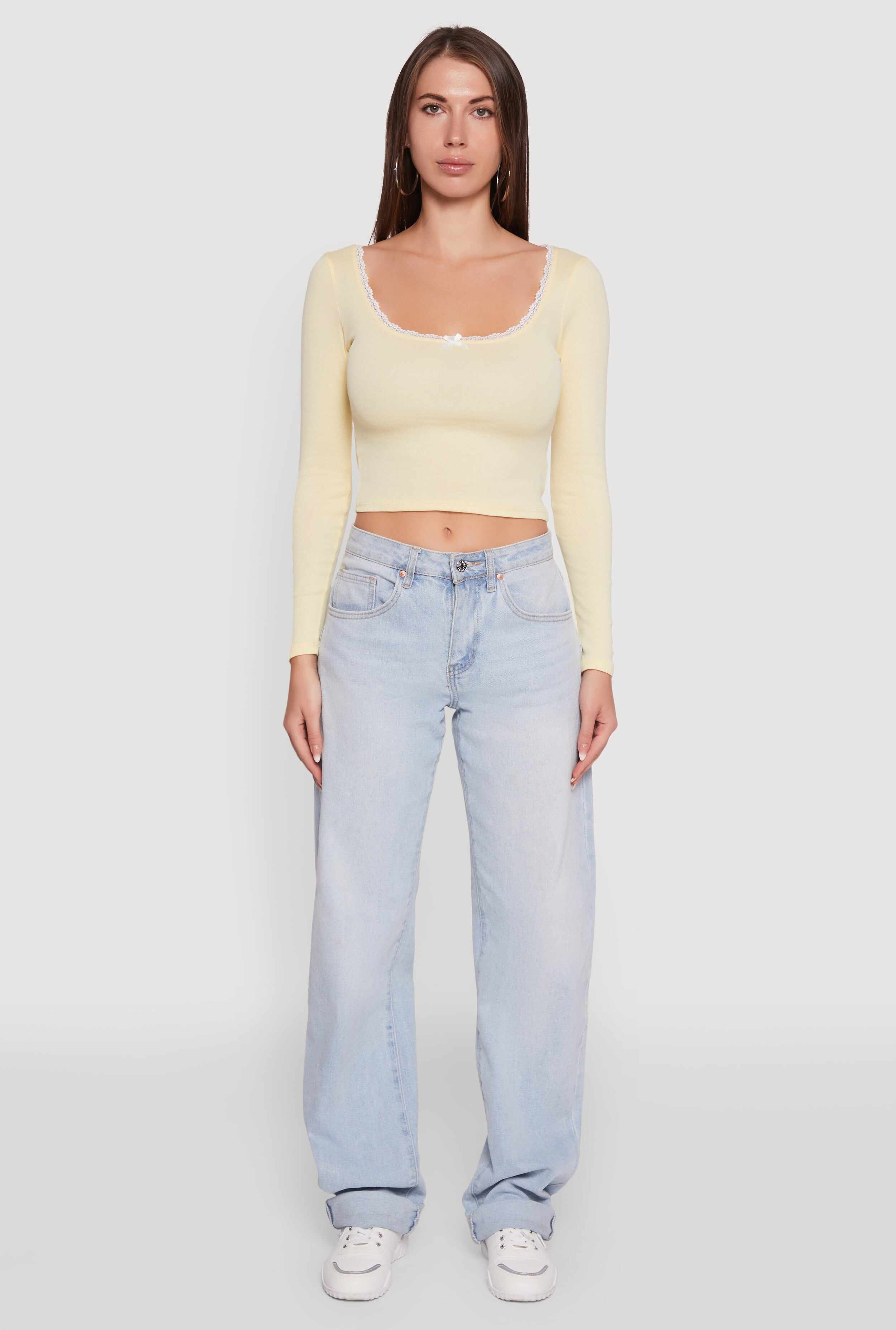 Lace Detail Scoop Neck Long Sleeve Crop Top