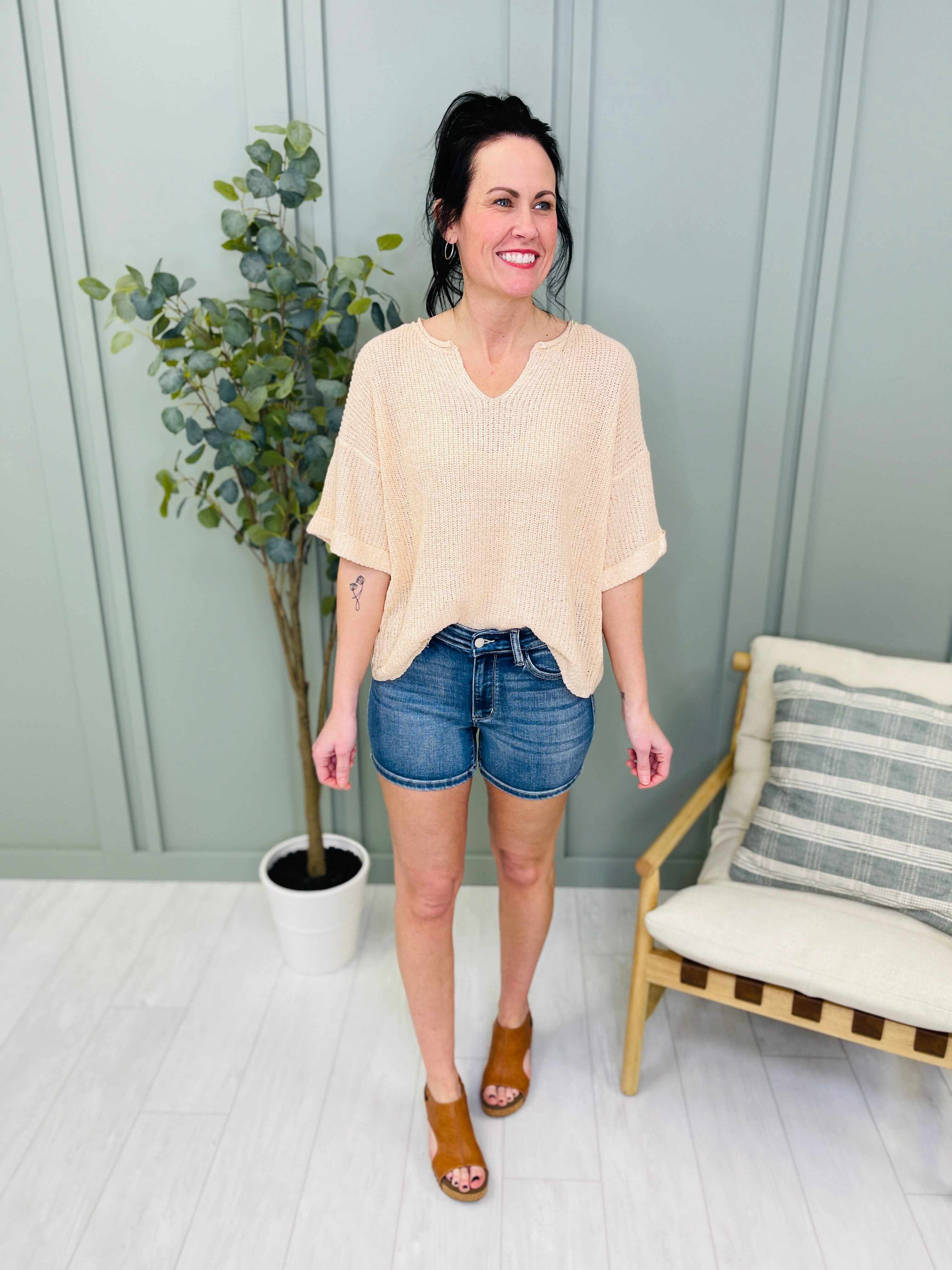 REG/CURVY Made You Look Shorts