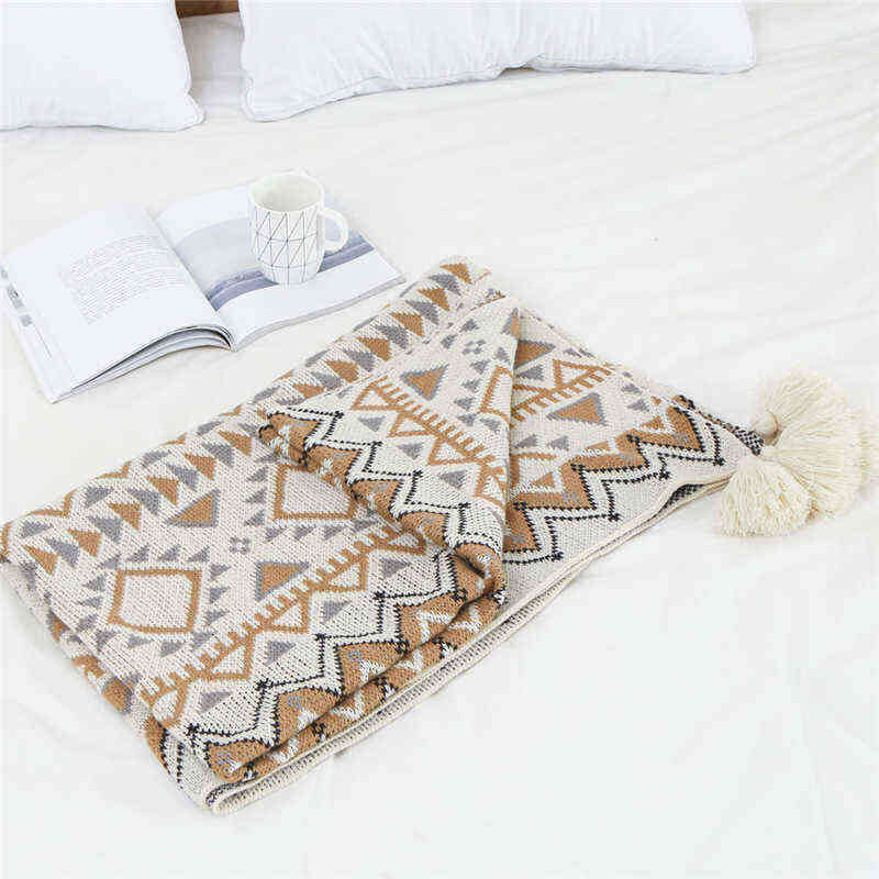Cozy Shape Pattern Tassel Knitted Blanket