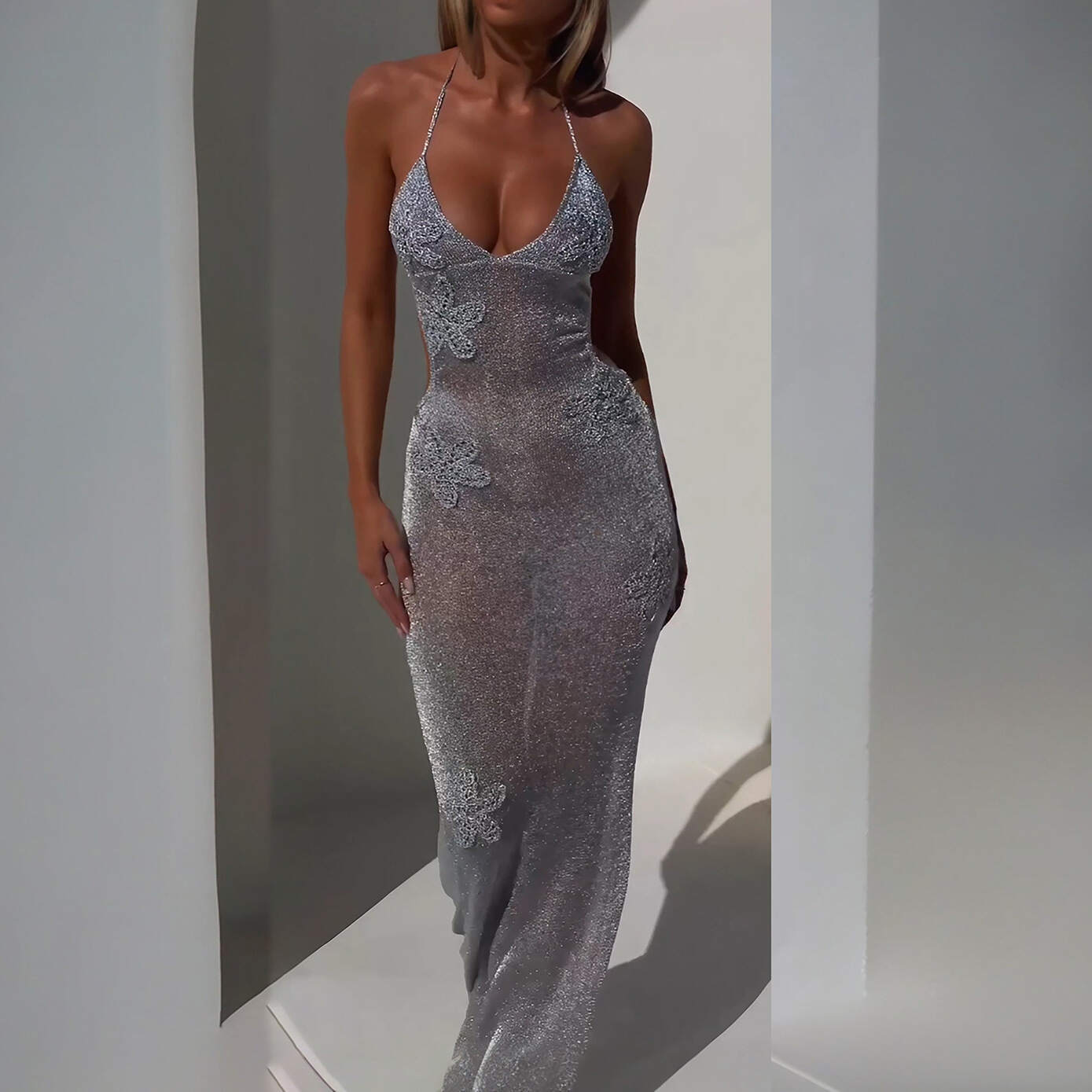 Sparkling Mesh Bodycon Maxi Dress with Floral Appliqué ✨🌺