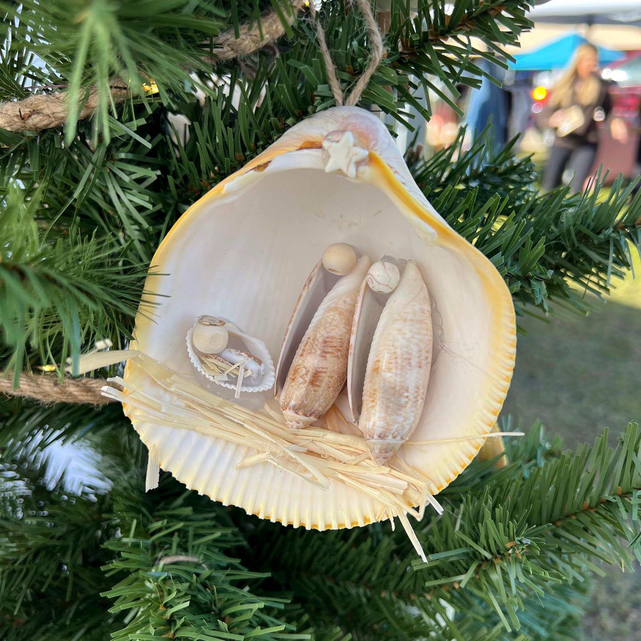 Seashell Nativity Ornament