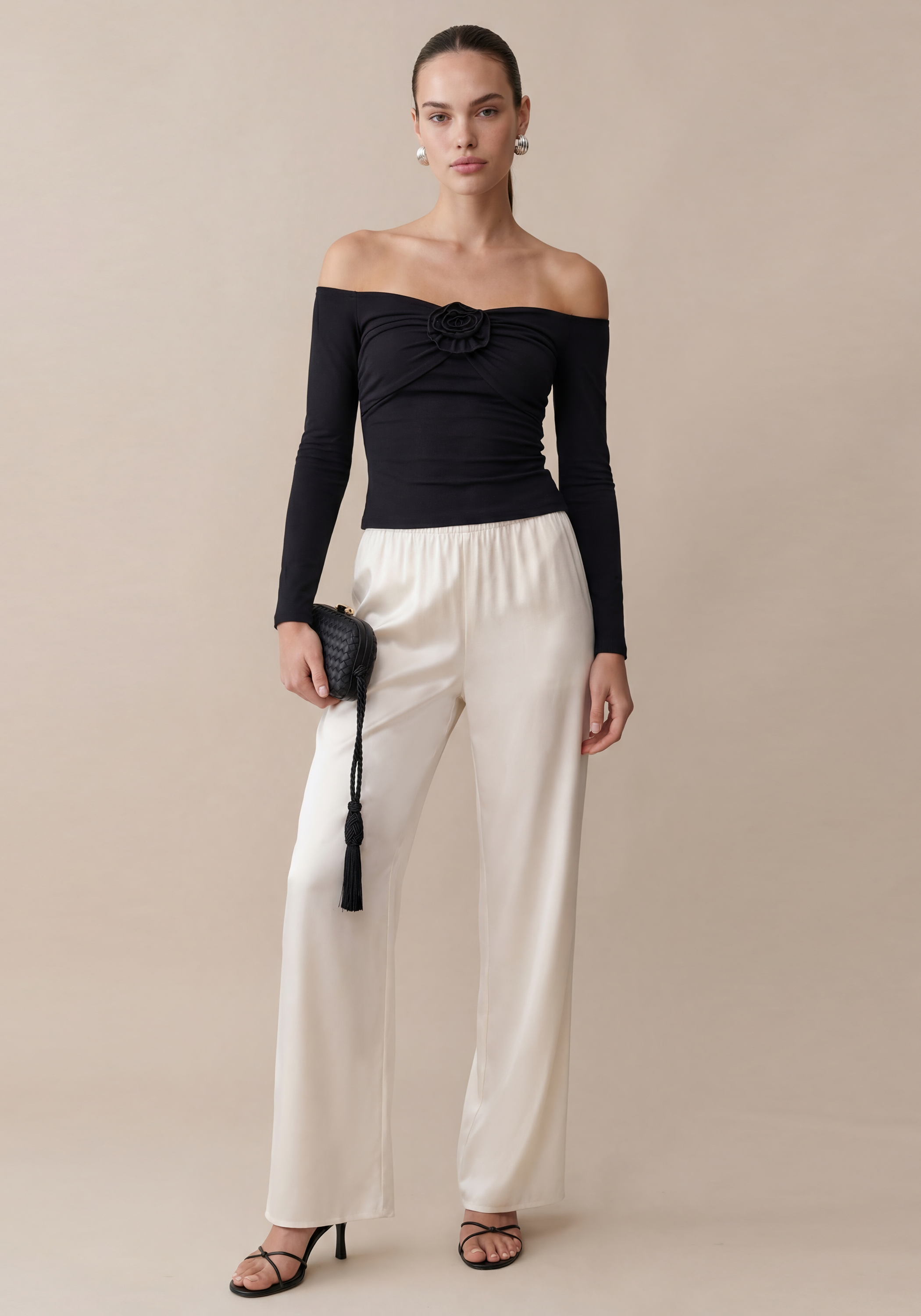 Nameera Top