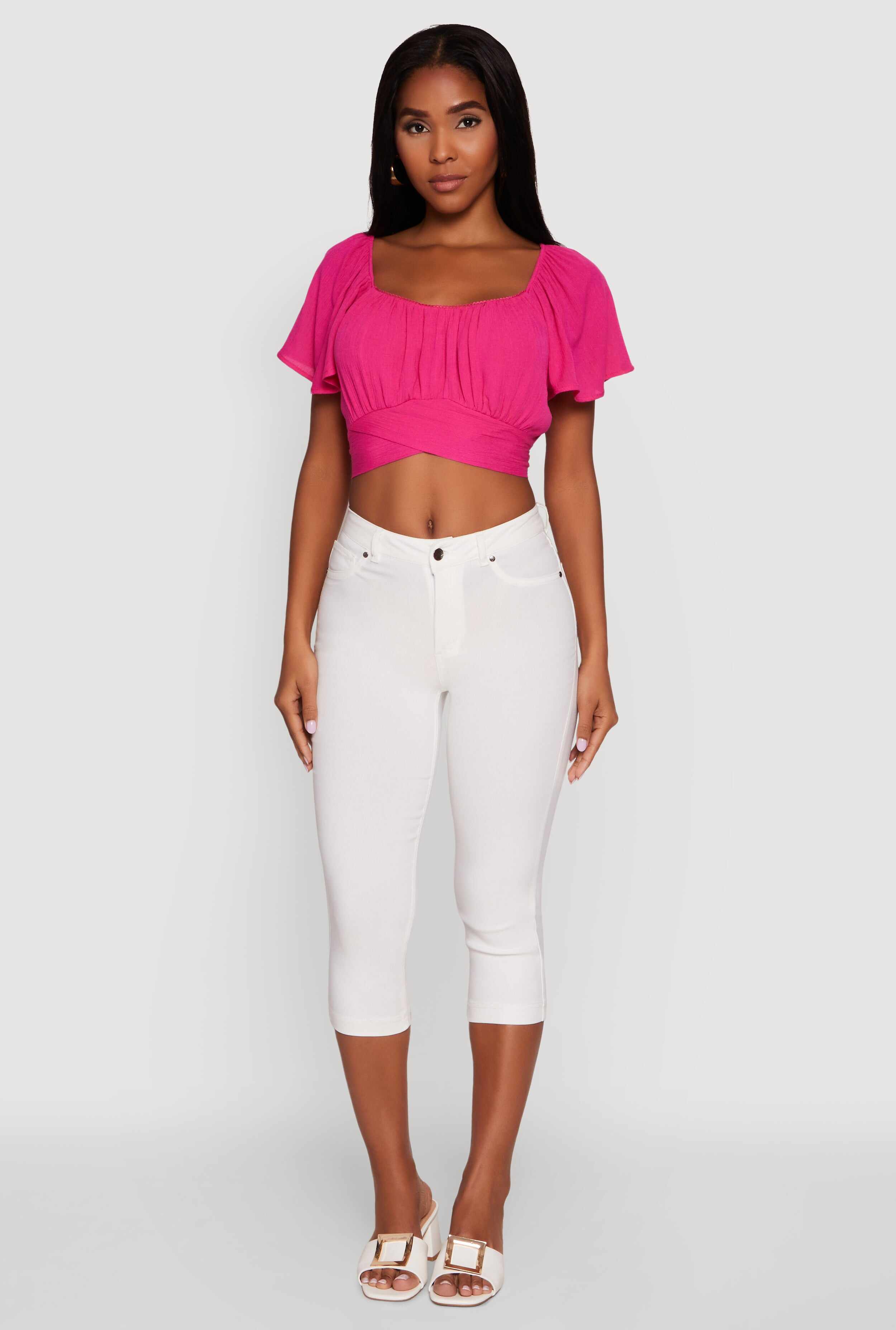 Classic Fit Scoop Neck Flutter Sleeve Crop Top