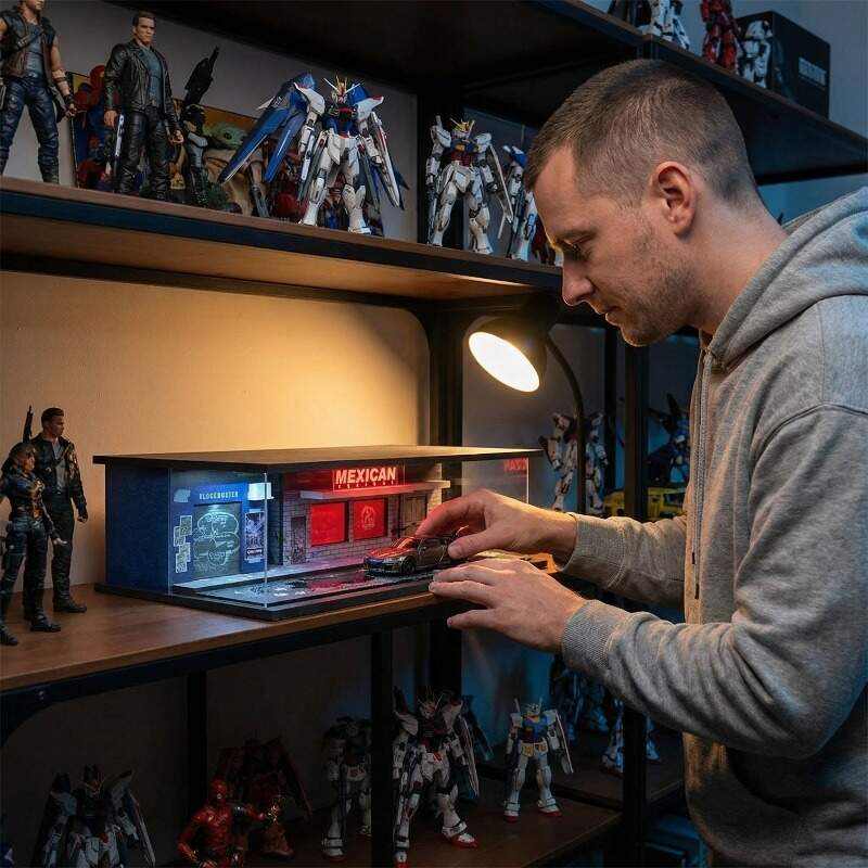 1:64 Scale Night City Street Diorama Display Case with LED Lighting – Premium Dust-Proof Showcase for Diecast Cars