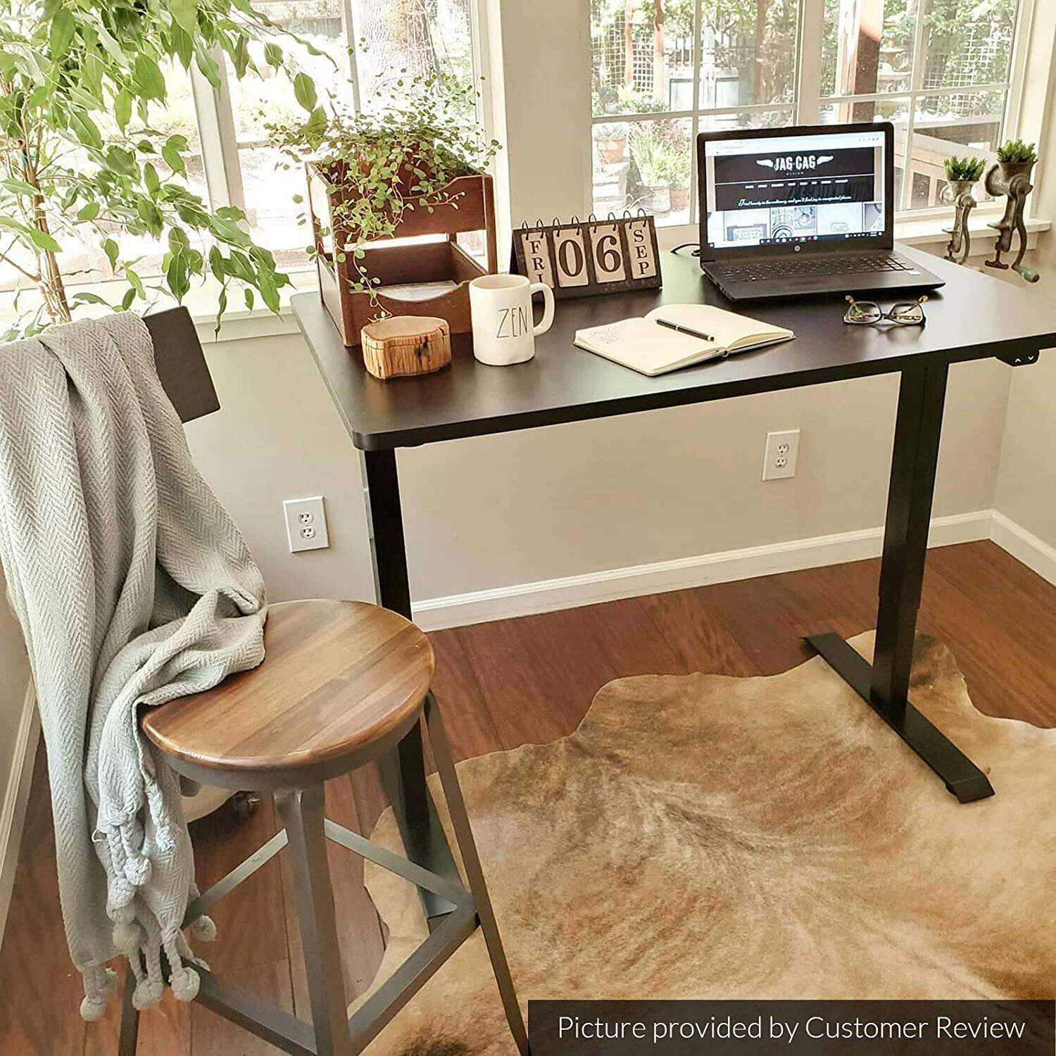 2024 New Electric Lift Computer Desk