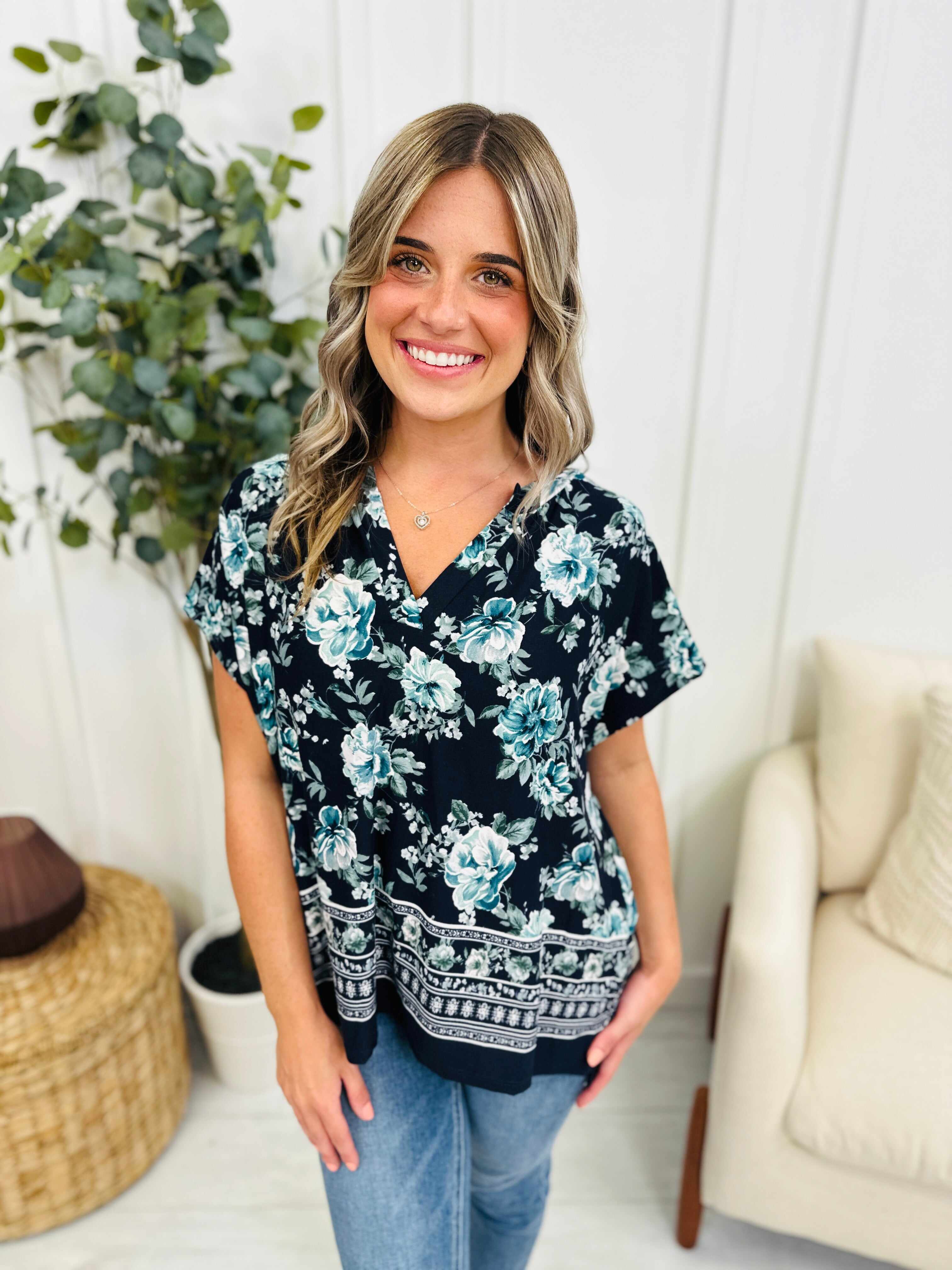 REG/CURVY Meet Me Halfway Top In Teal