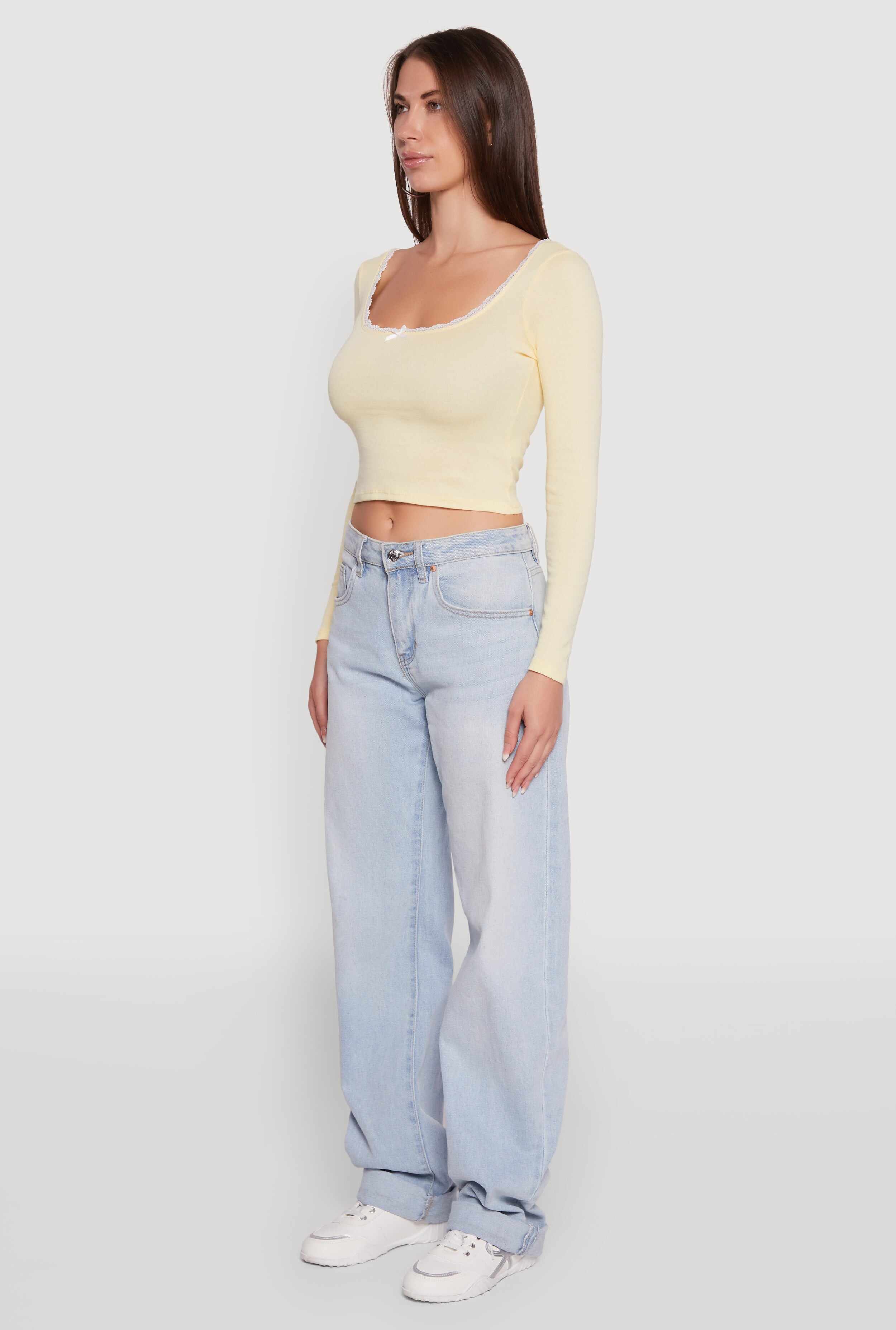 Lace Detail Scoop Neck Long Sleeve Crop Top