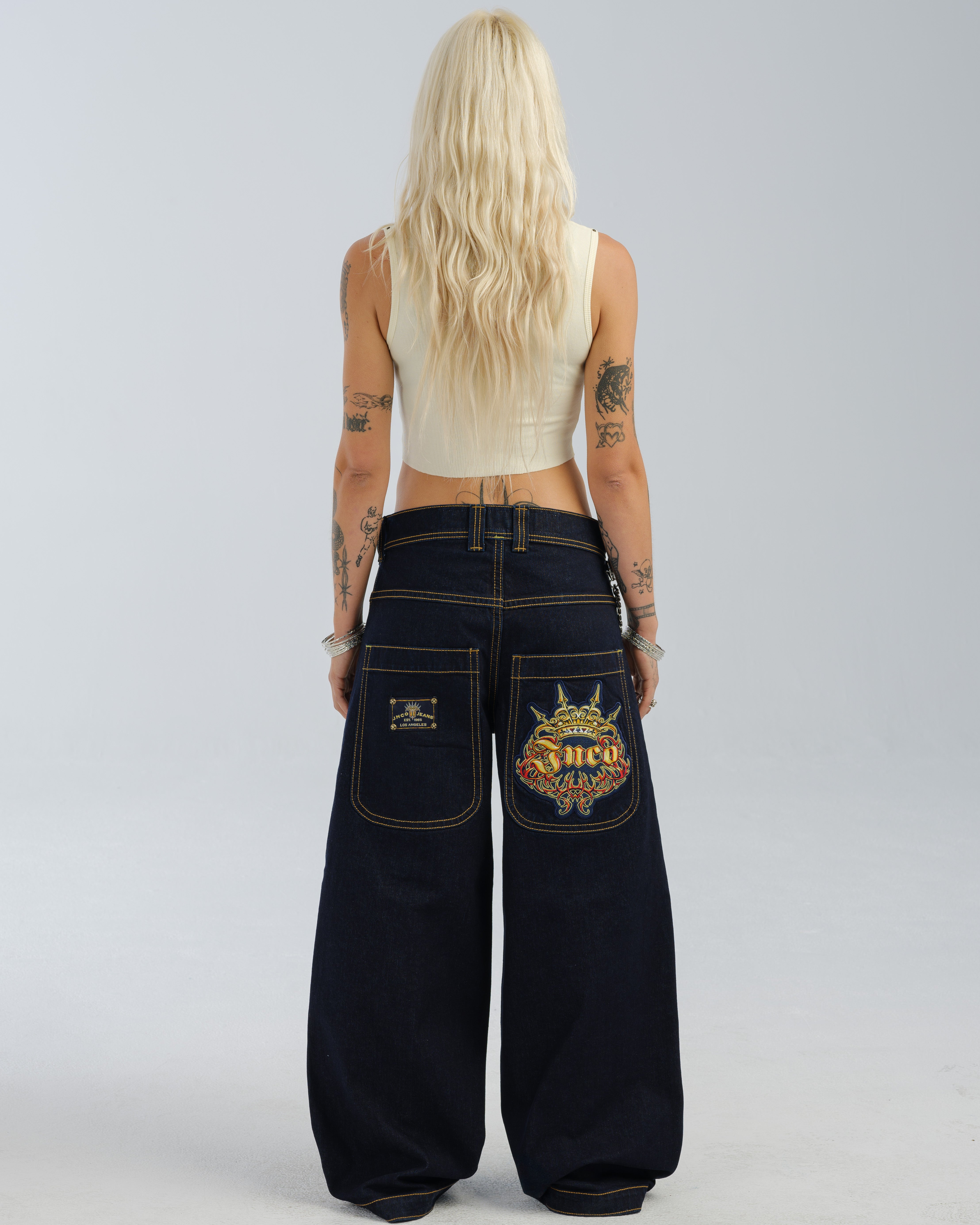 W1101 Royal Twin. 26