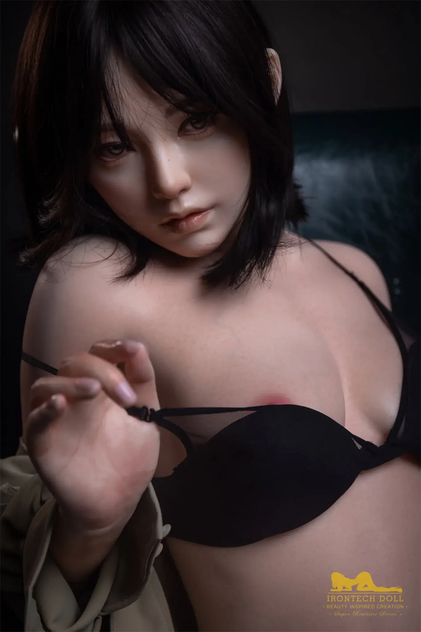 Eileen Brunette full Silicone IRONTECH Doll