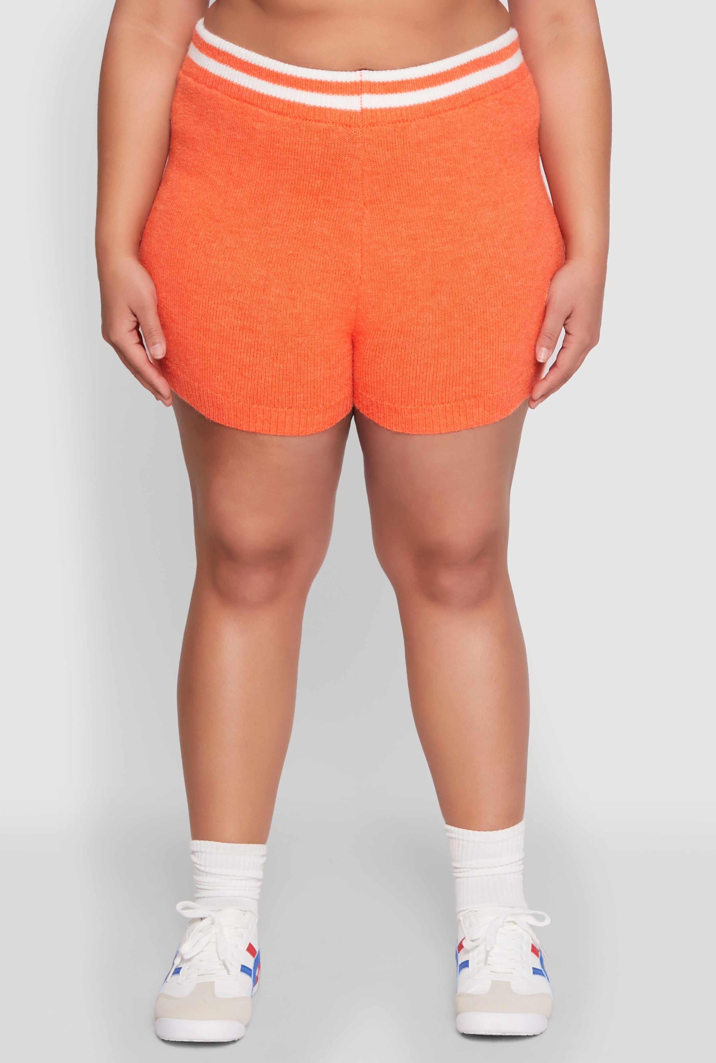 Plus Size Daisy 10 Graphic Varsity Stripe Shorts