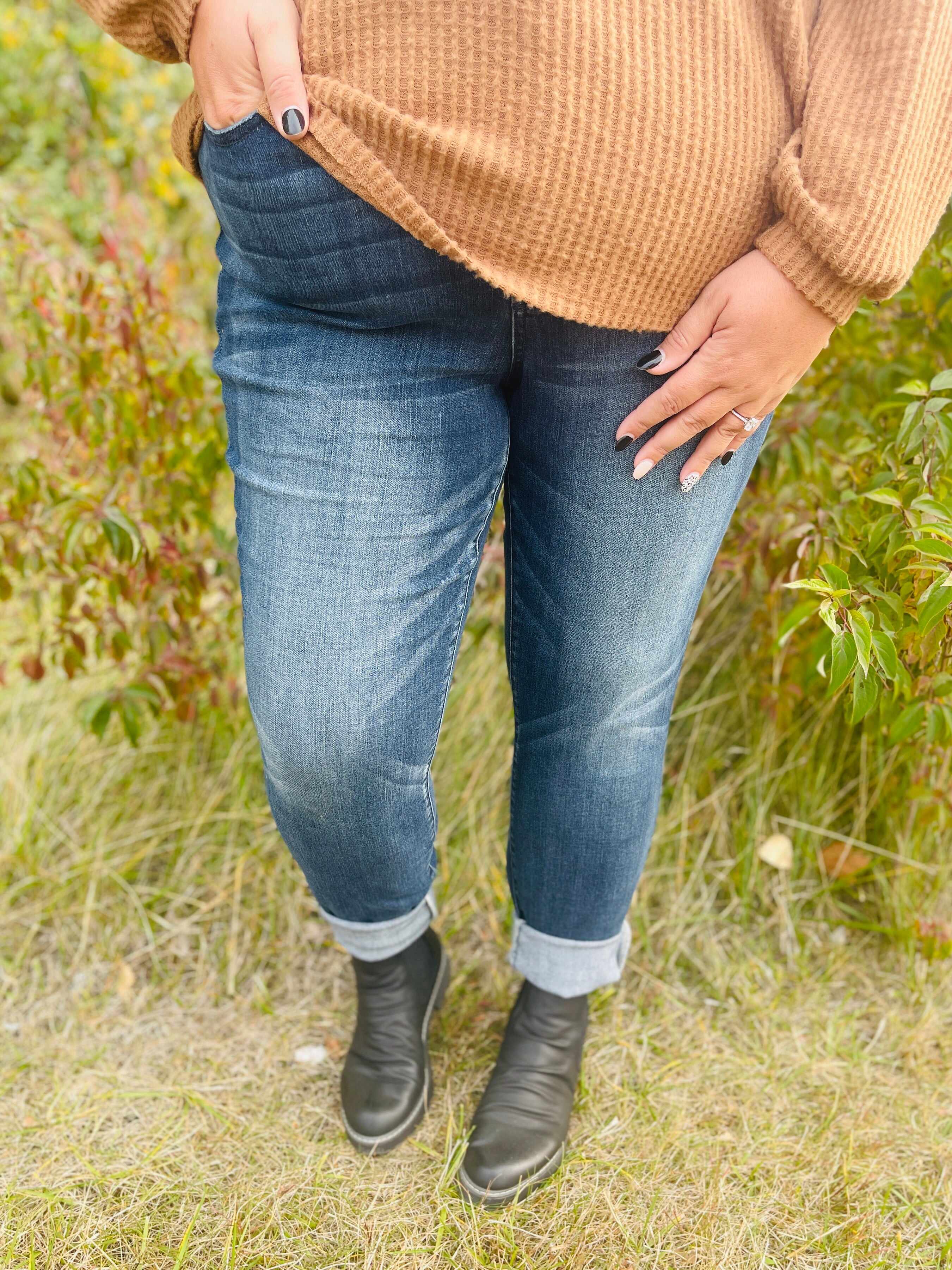 PLUS/REG Picture Perfect Skinny Jeans