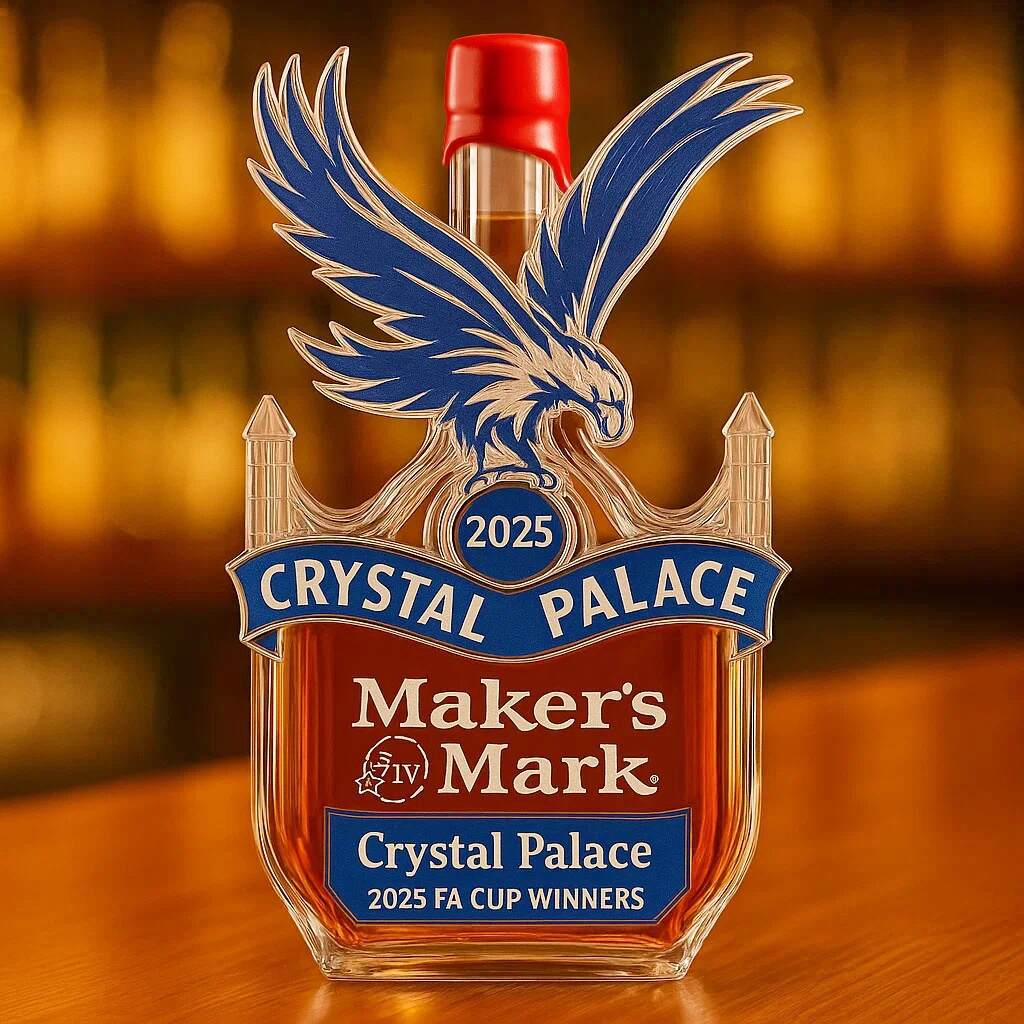 Crystal Palace Whisky Bottle——FA Cup Winners