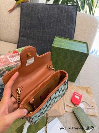 Gucci GG Marmont series mini chain bag