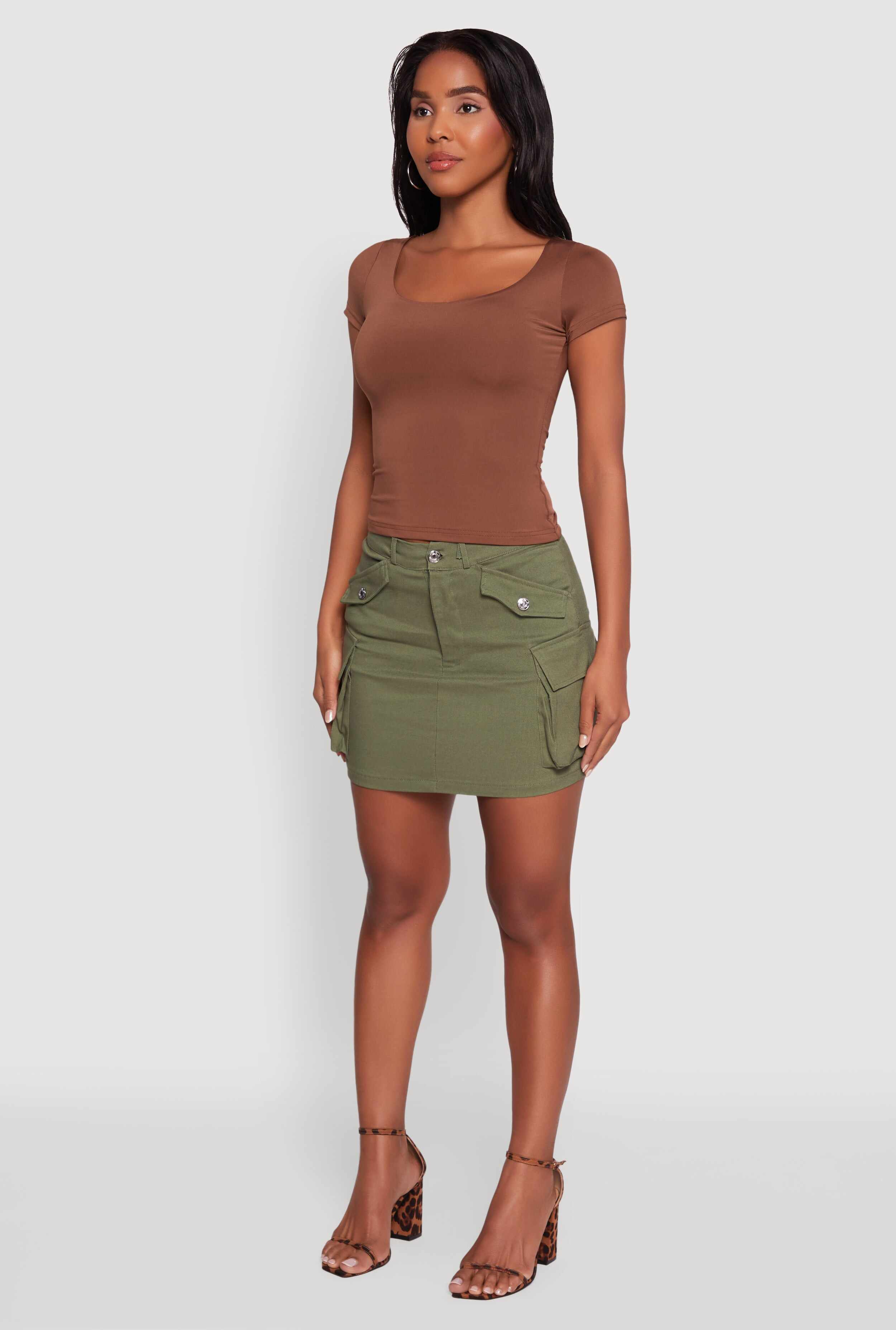 Daisy Classic Fit Scoop Neck Short Sleeve T-Shirt