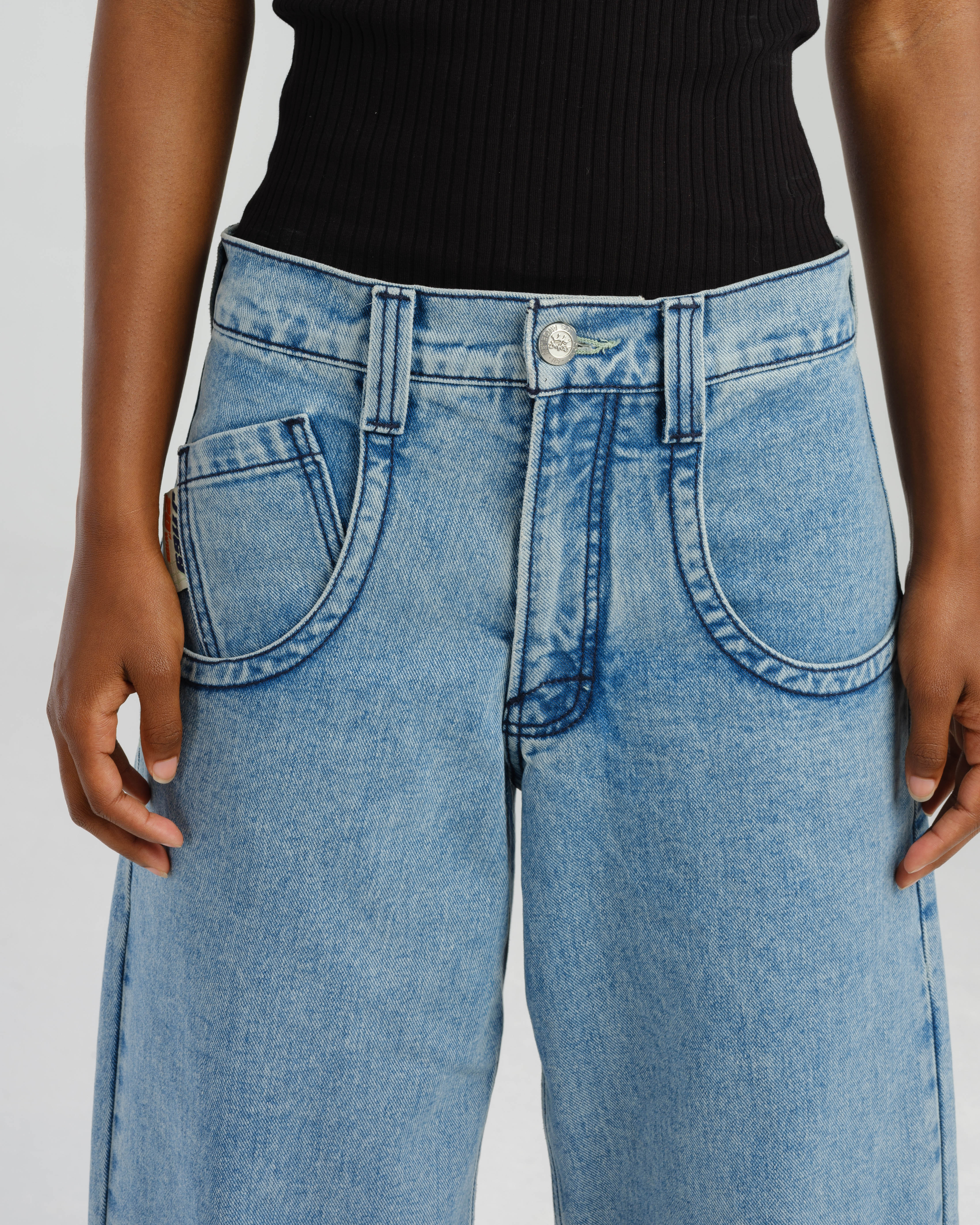 W1169 Low Down Deck. 20