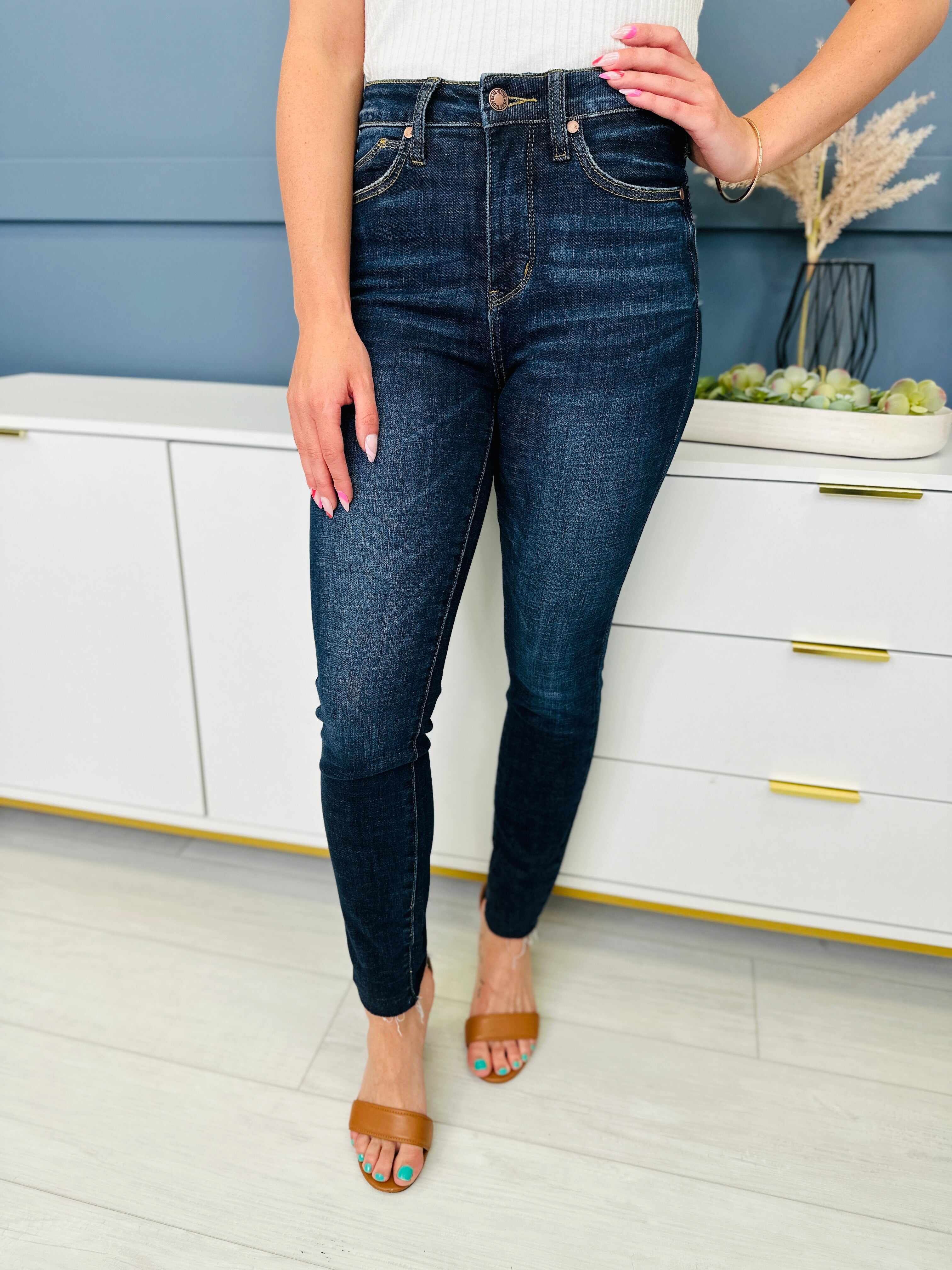 MARKDOWNS! Tummy Control and Butt Lifting Skinny Jeans in Reg/Curvy The Trifecta Fourth Restock!