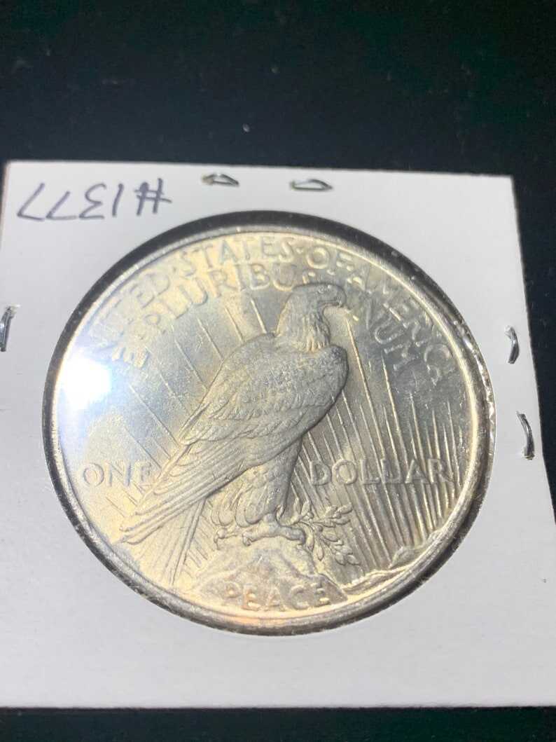 1923 Silver Peace Dollar Coin -  BU !  Lot# 1377