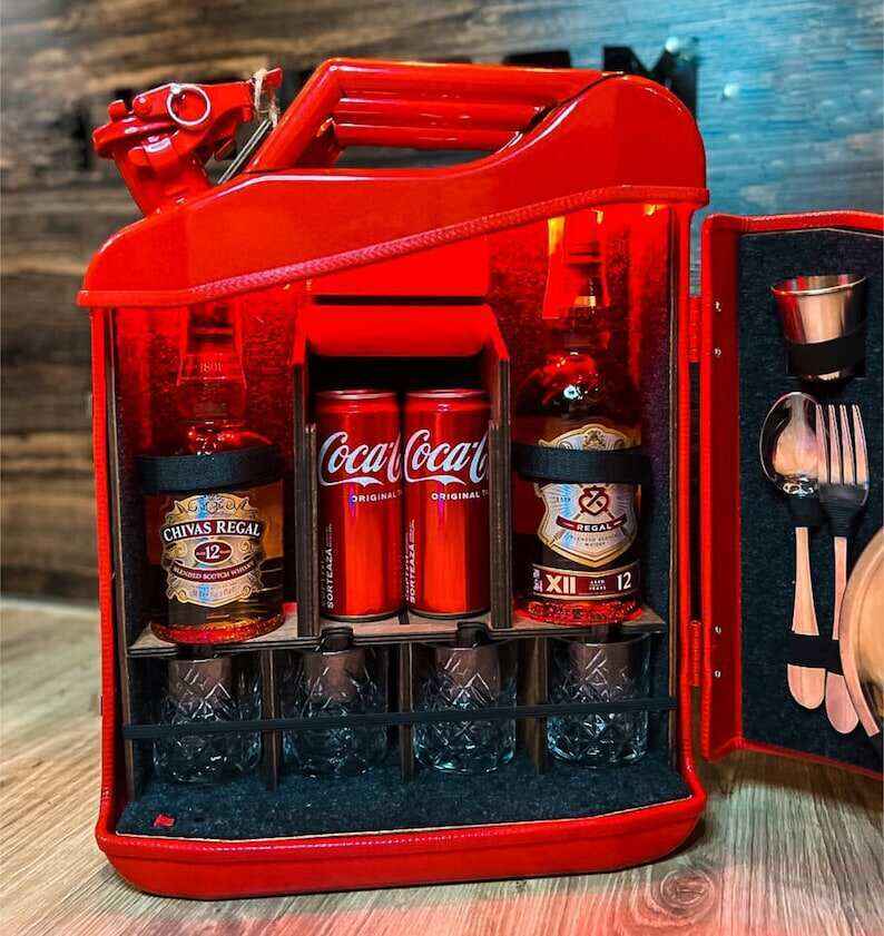 20 L Metal Red Jerry Can Mini Bar, Metal Mini Bar With Wood Inside With Picnic Set, Custom Fuel Bar, Valenetine's Day Gift, Gift for Him