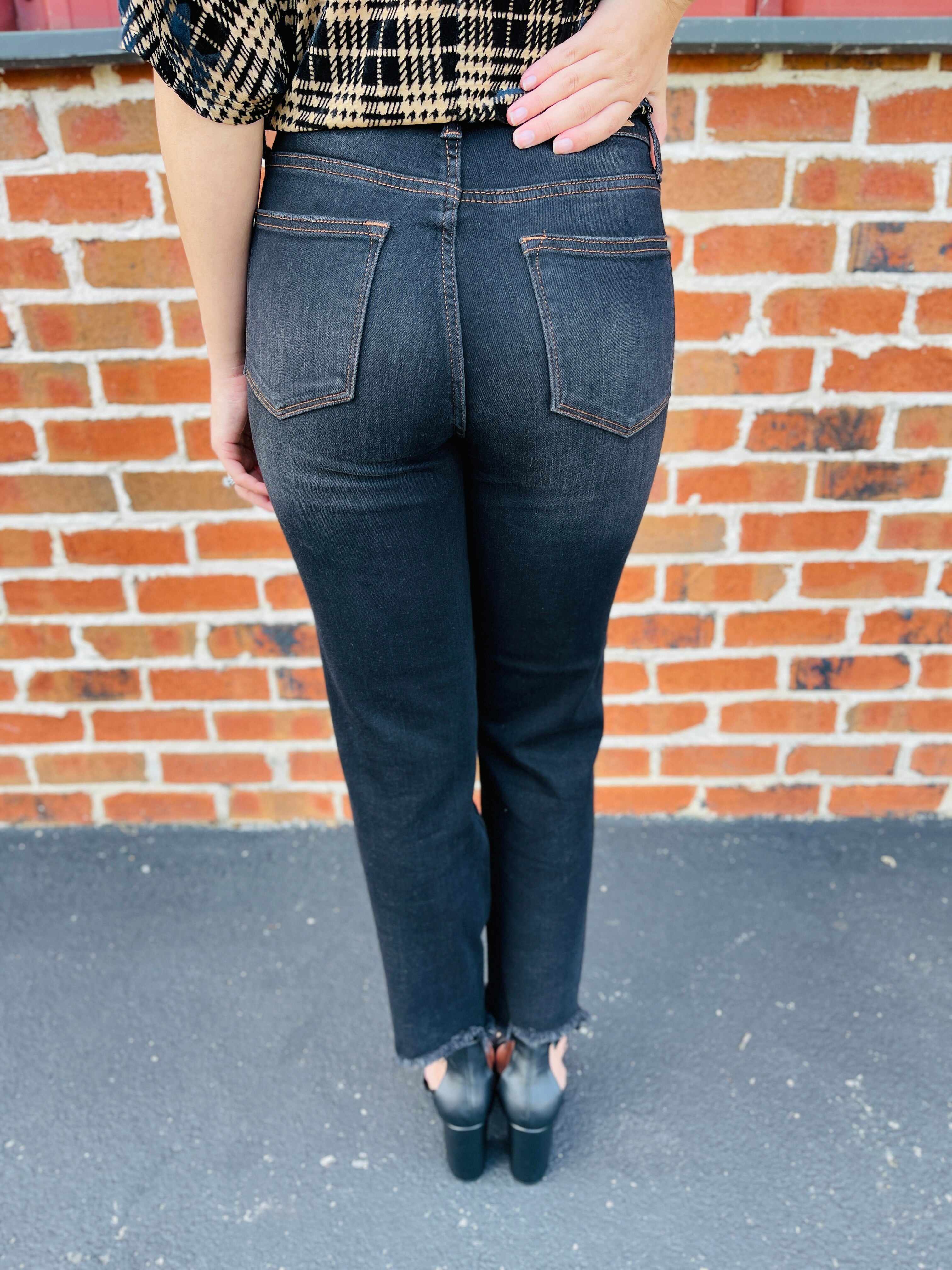PLUS/REG Play It Straight Leg Jeans