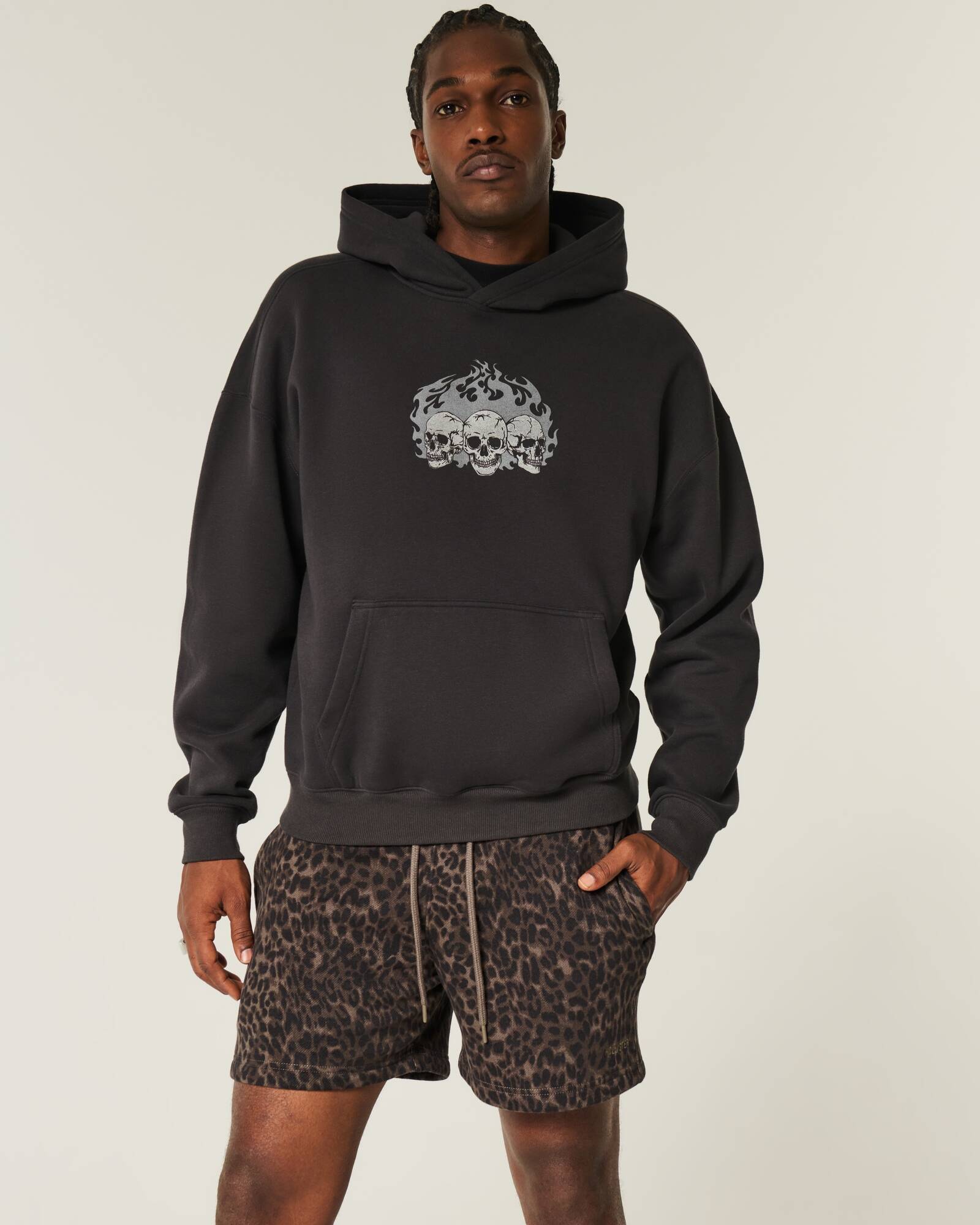 Mid-Thigh Camo Loose Fleece Shorts
