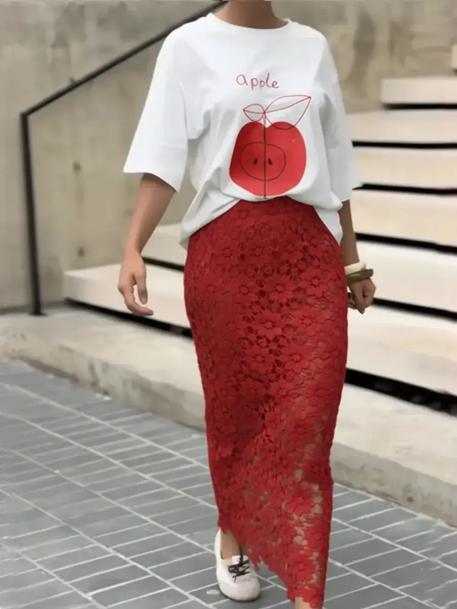 🔥Summer Arrivals🌟Women's Fashionable Apple Print T-shirt