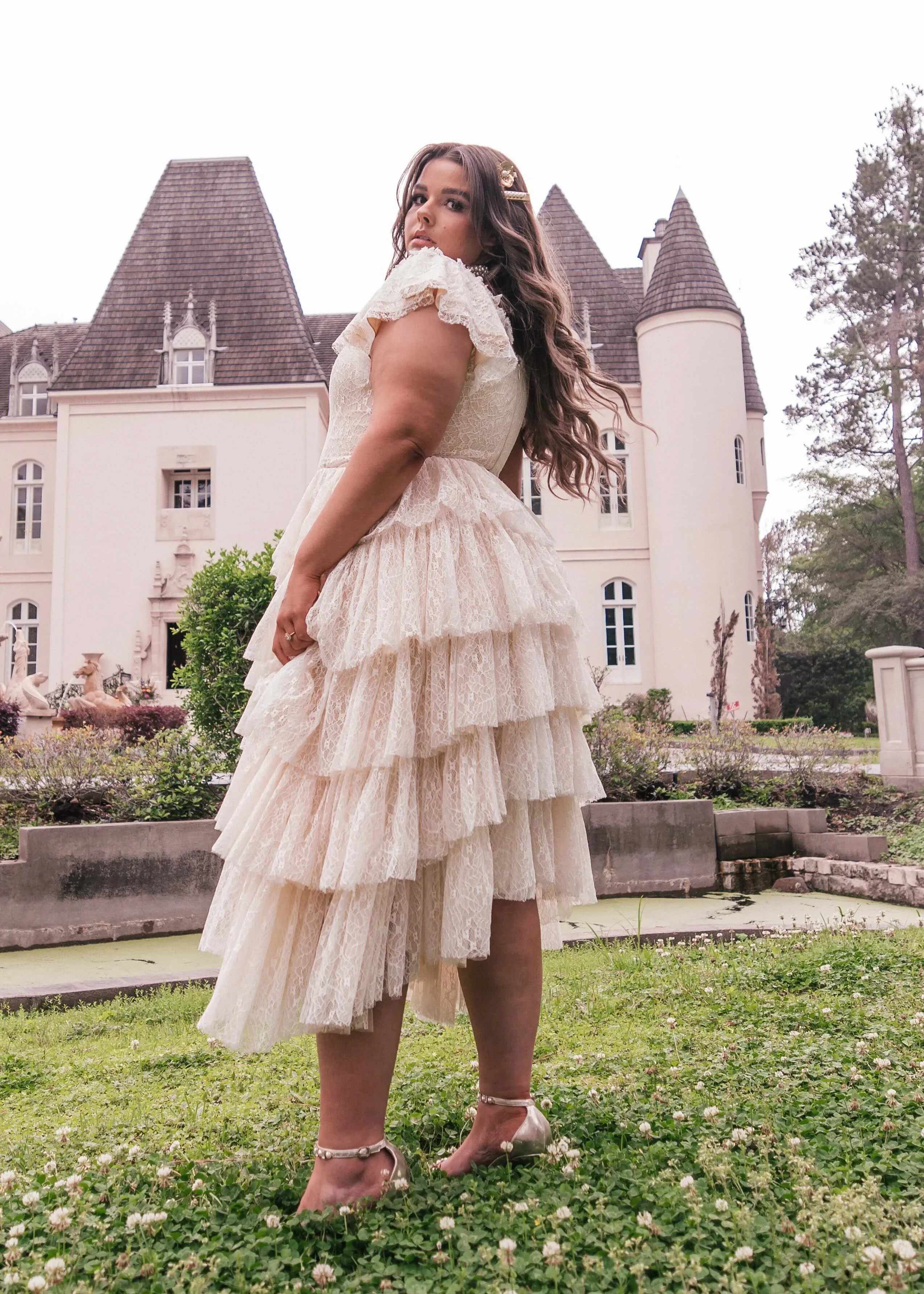 Mia Dress Champagne