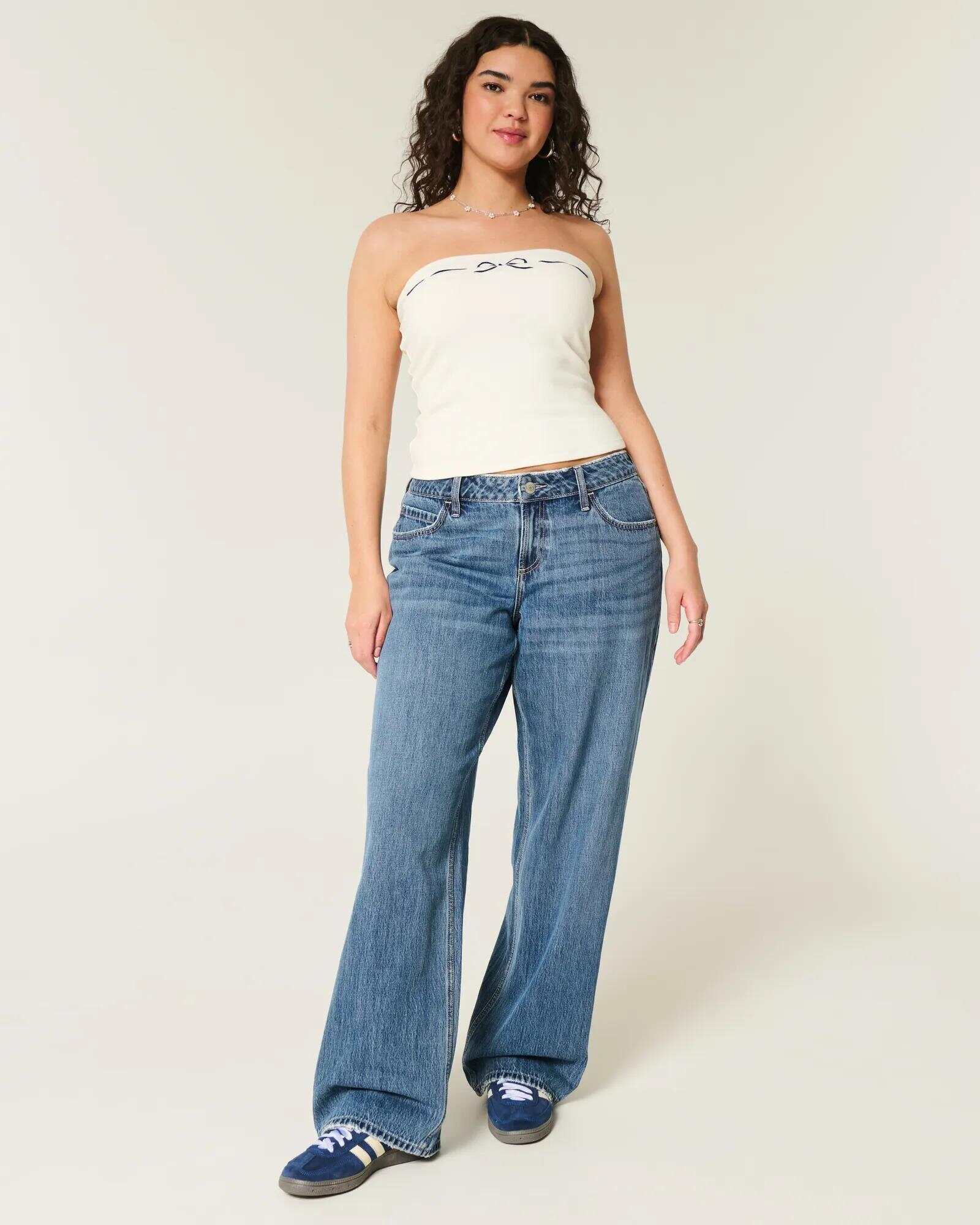 Curvy Low-Rise Light Wash Baggy Jeans