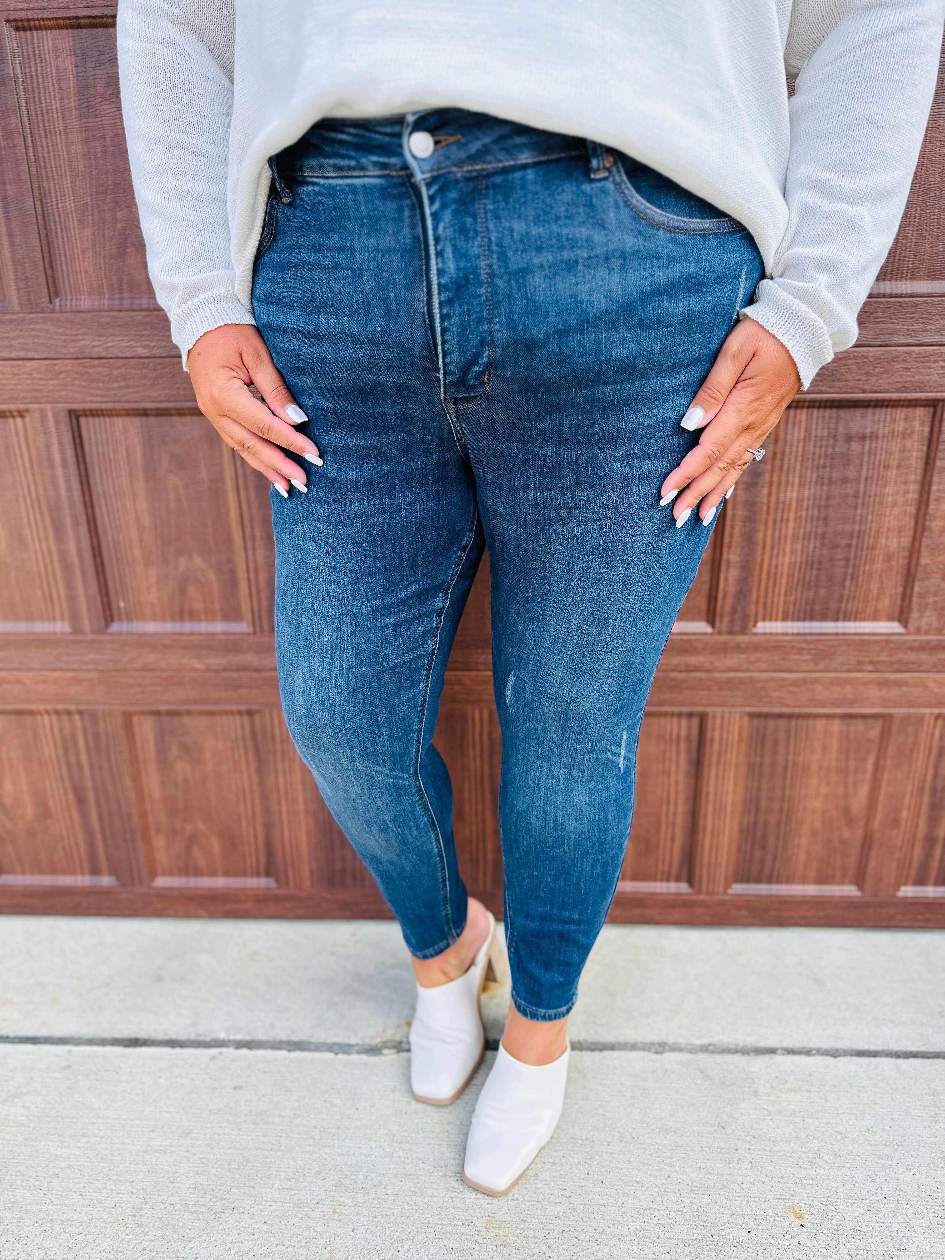 REG/CURVY Triple Trouble Tummy Control and Butt Lifting Skinny Jeans