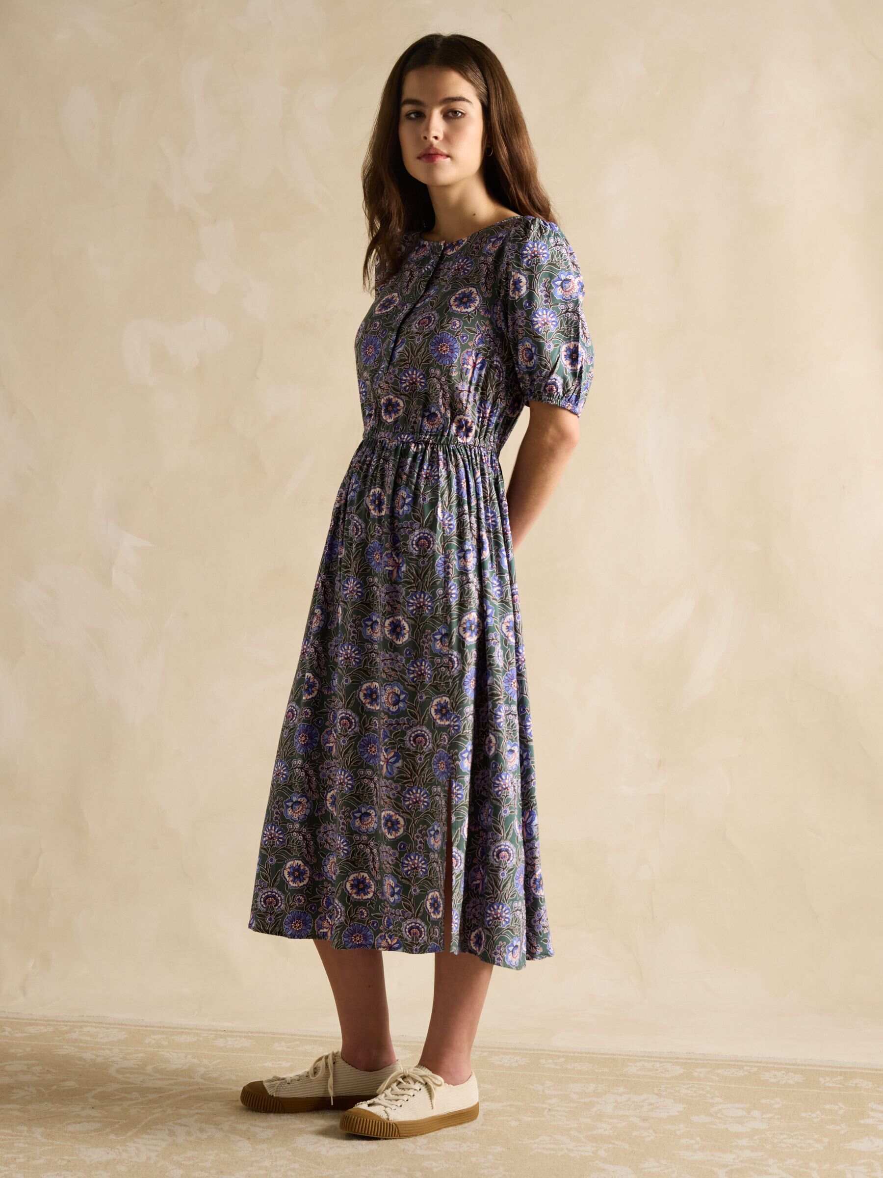 Adele Green Crew Neck Elbow Length Sleeve Midi Dress