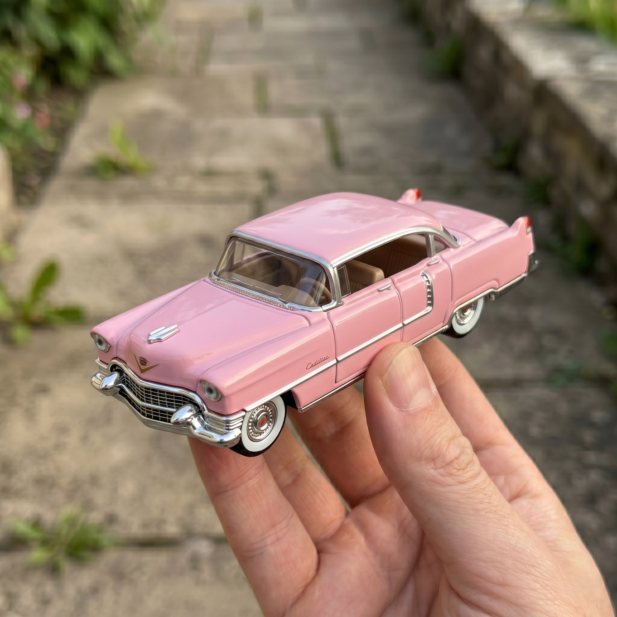 Hot Wheels Elvis Presley 90th Anniversary Collector Car