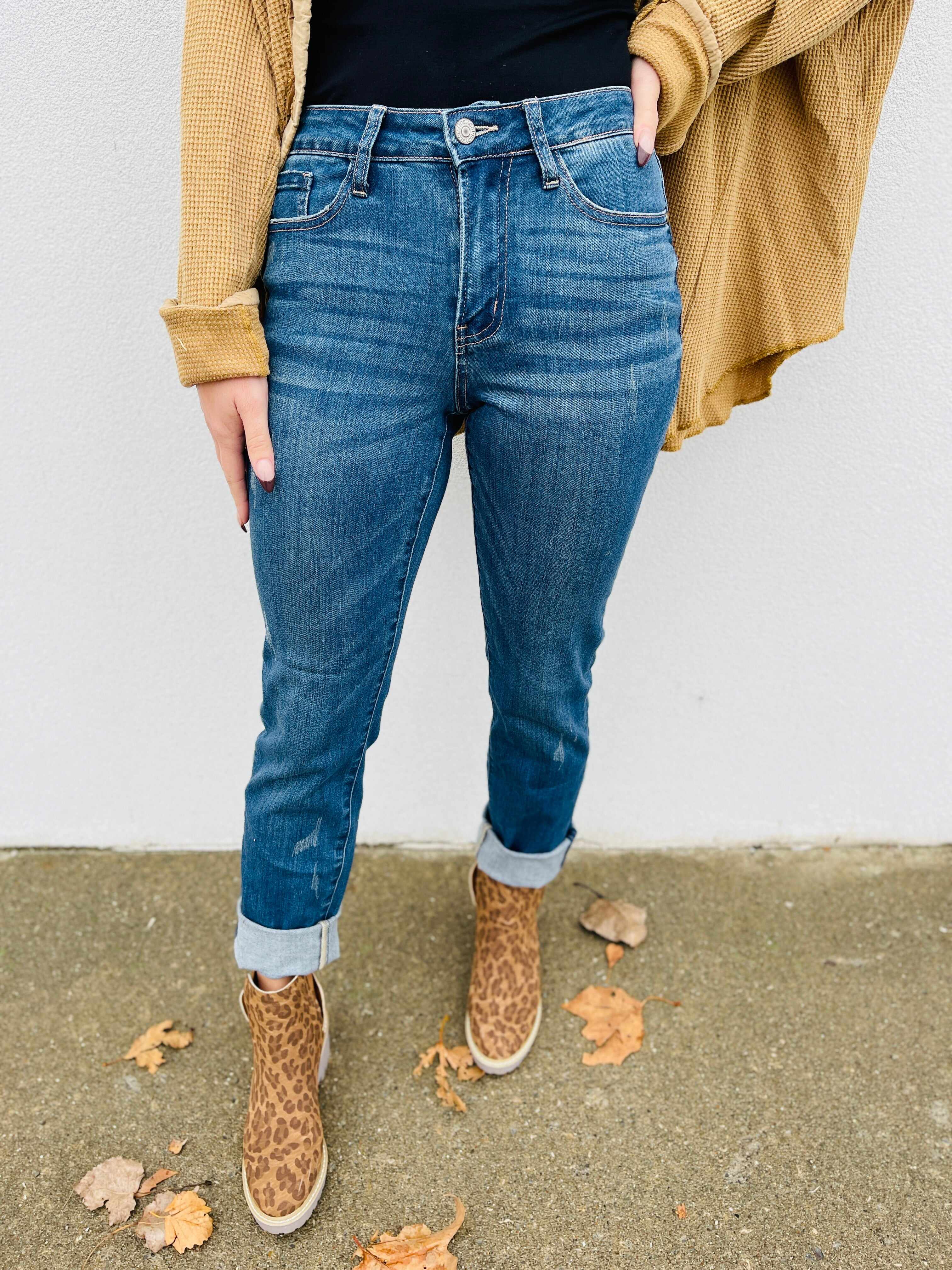 PLUS/REG Watch Your Boyfriend Slim Fit Boyfriend Jeans