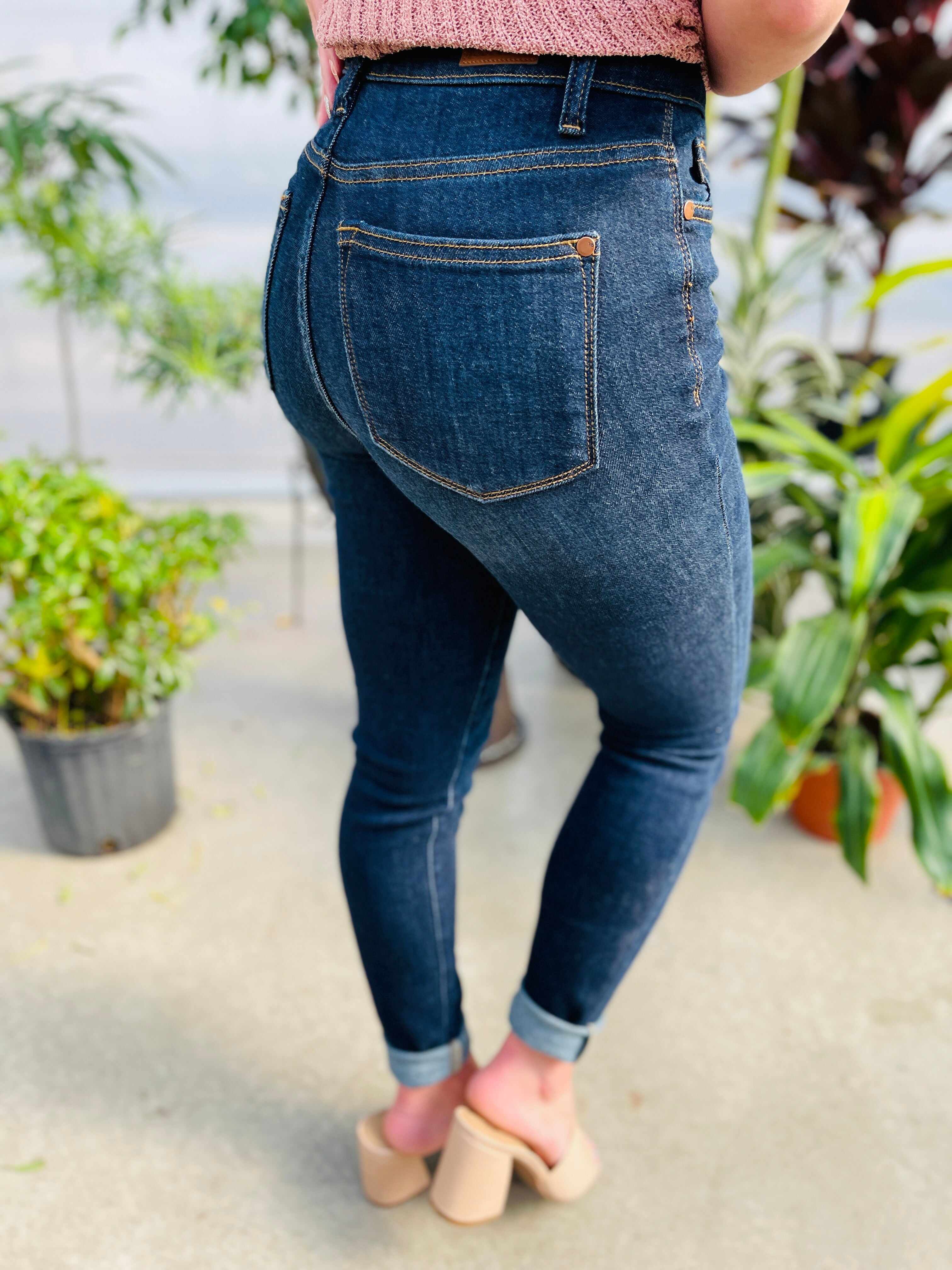 Restock! BEST SELLER! PLUS/REG The Holy Grail of Nondistressed Skinny Jeans