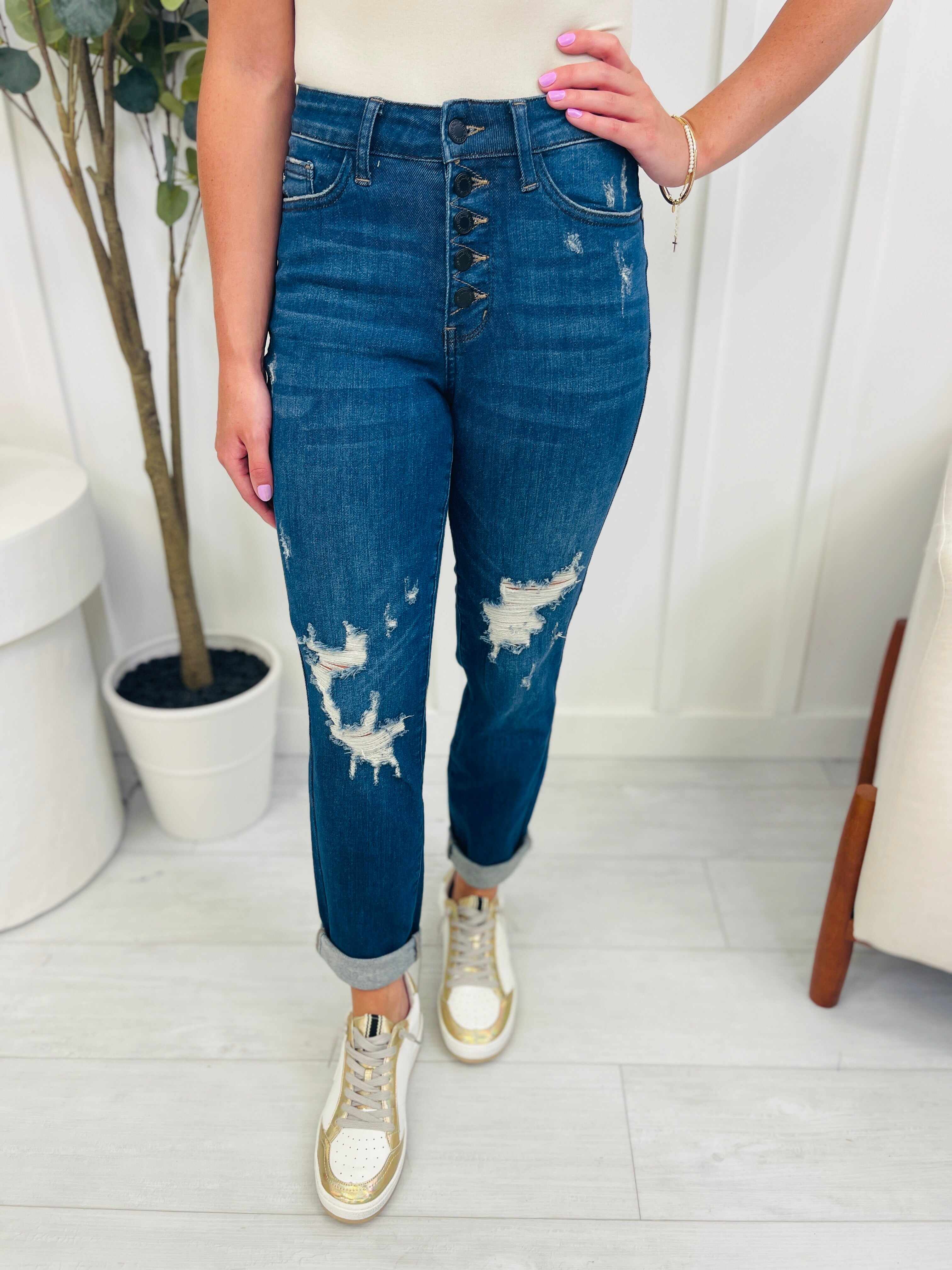 REG/CURVY Boyfriend Material Button Fly Boyfriend Jeans