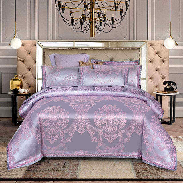 Elegant Bed Linen Set