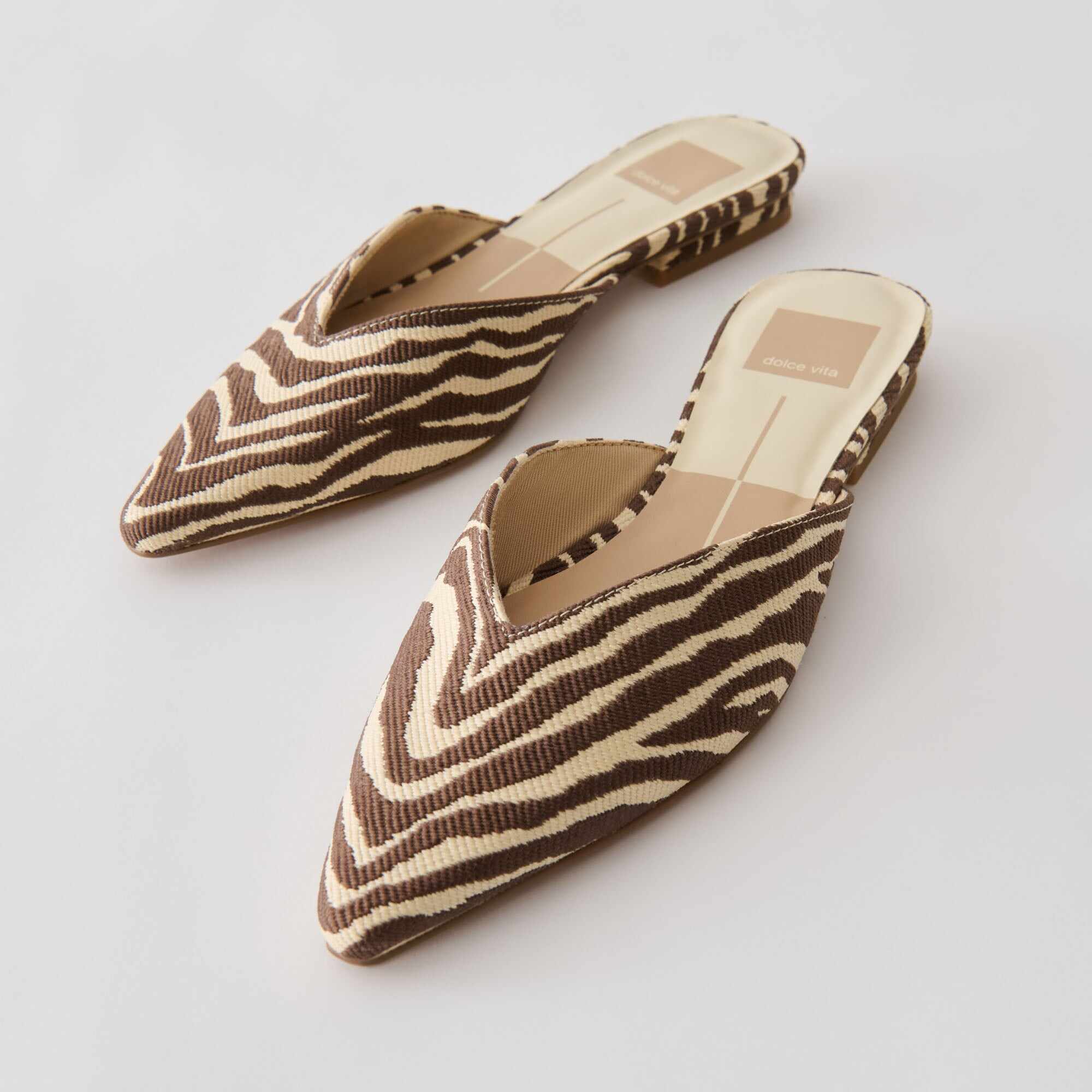 ELM FLATS BEIGE ZEBRA RAFFIA