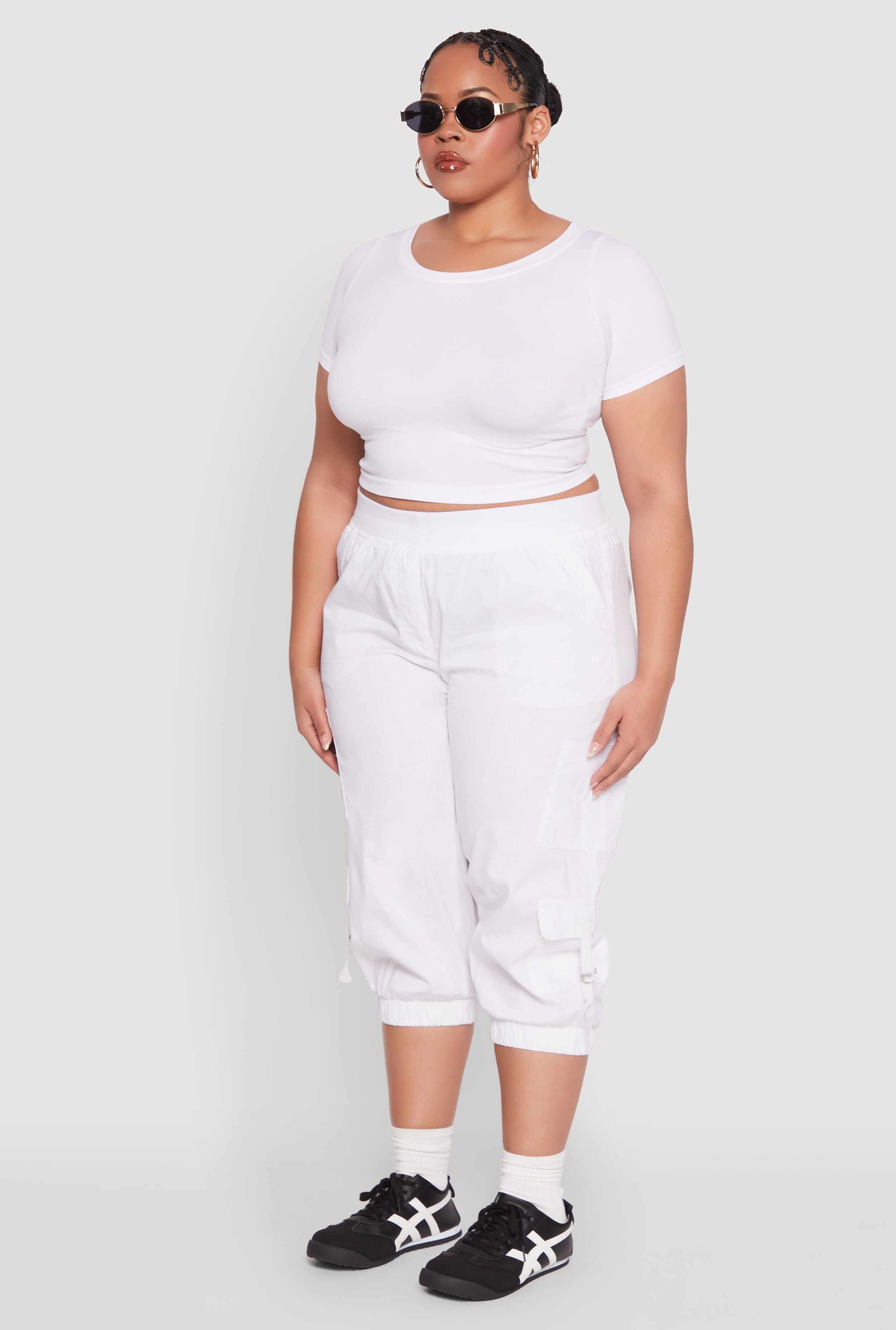 Plus Size Poplin D Ring Cargo Pocket Capri Pants