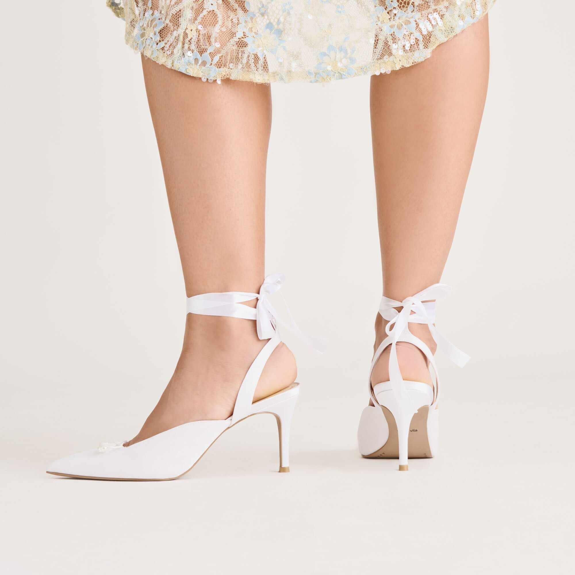 EFORA HEELS TRUE WHITE SATIN